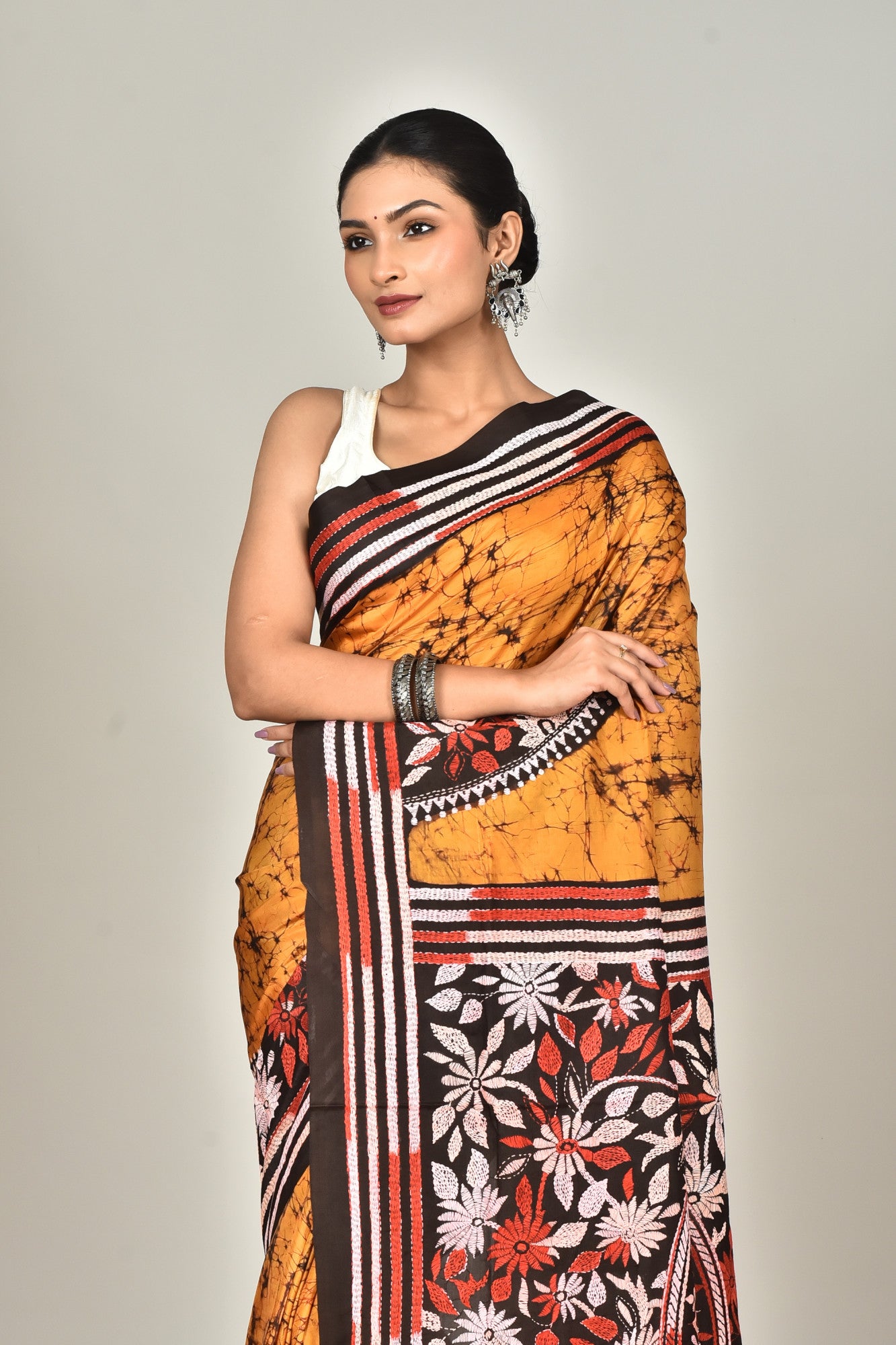 BANGALORE SILK BATIK KANTHA SAREE Thumbnail