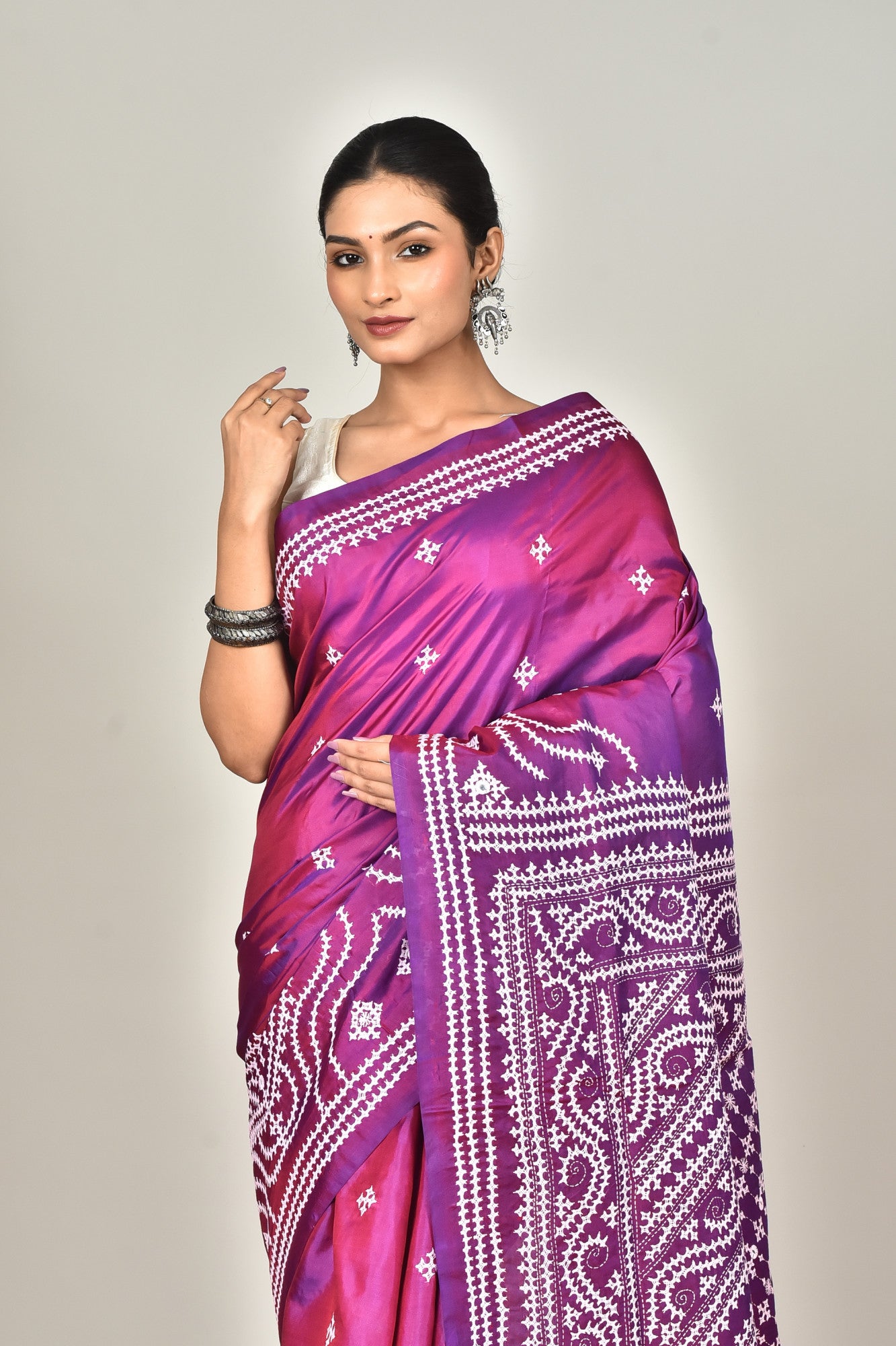 BANGALORE SILK GUJRATI STITCH SAREE Thumbnail