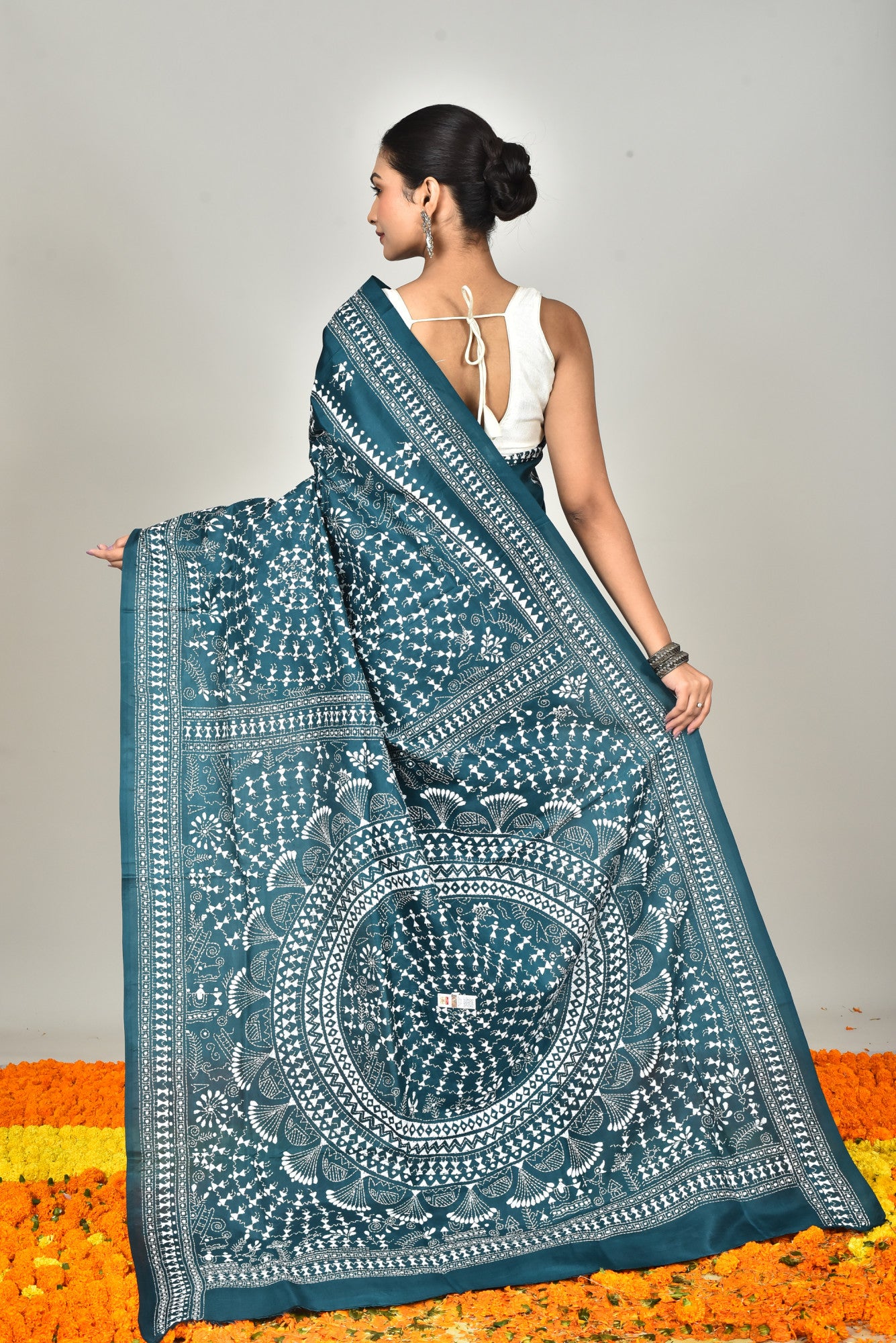 BANGALORE SILK GUJRATI STITCH SAREE Thumbnail