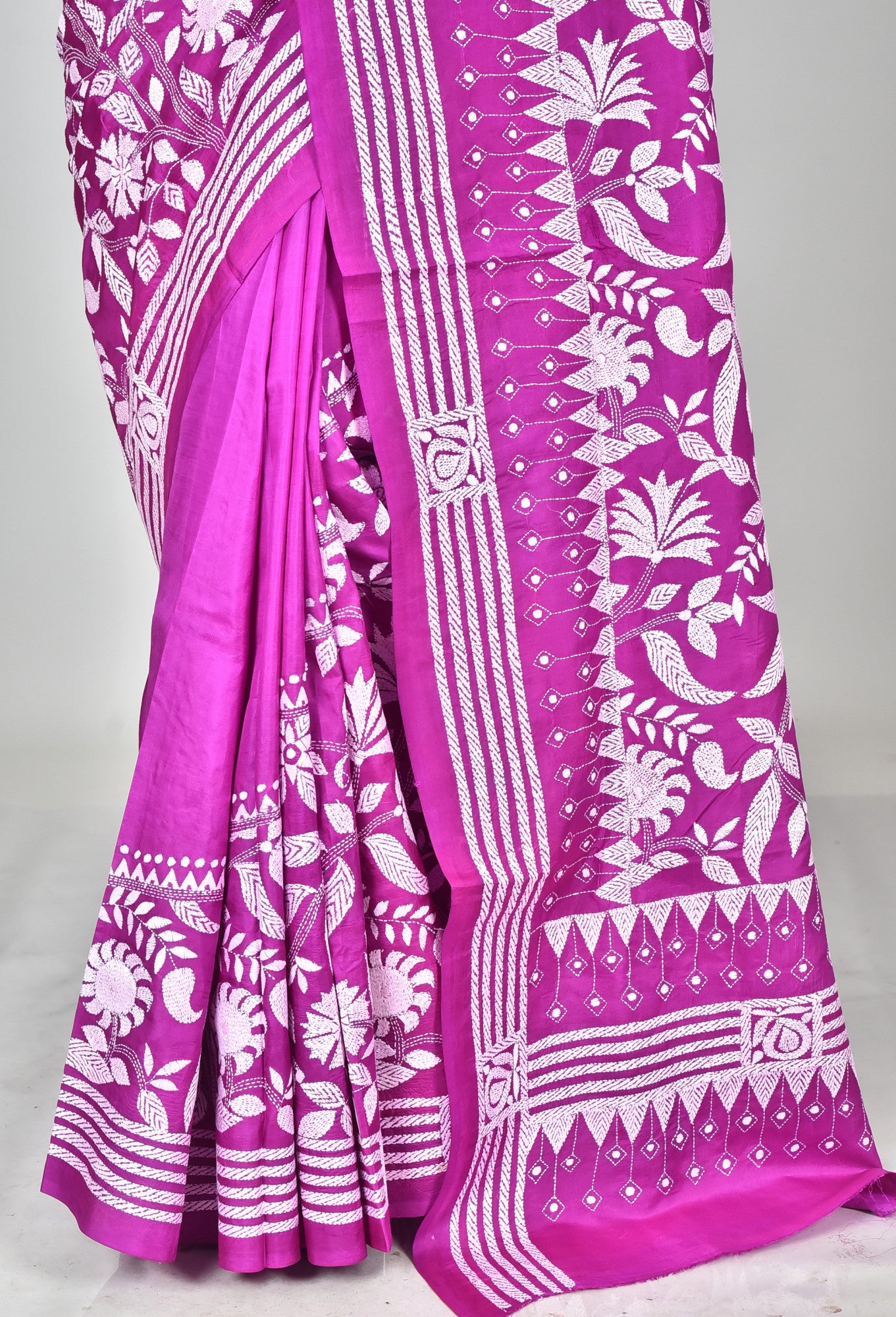BANGALORE SILK KANTHA SAREE Thumbnail