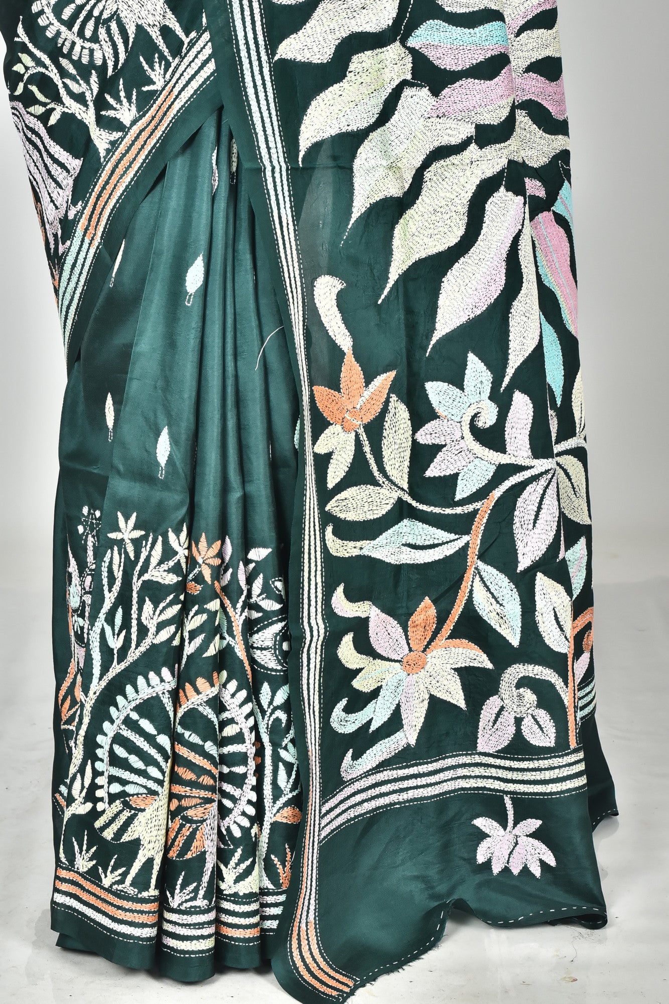 BANGALORE SILK KANTHA SAREE Thumbnail