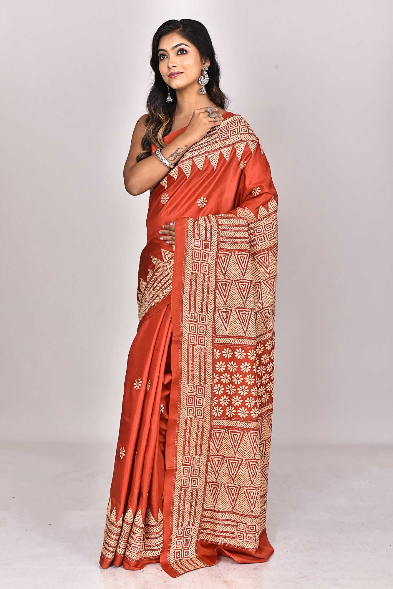 BANGALORE SILK KANTHA SAREE Thumbnail