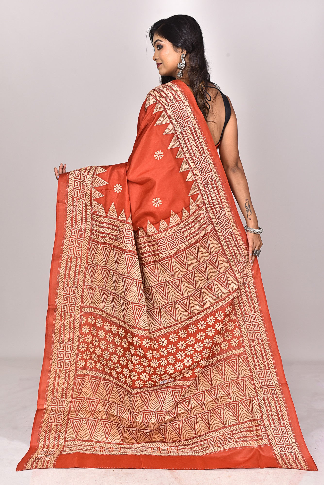 BANGALORE SILK KANTHA SAREE Thumbnail