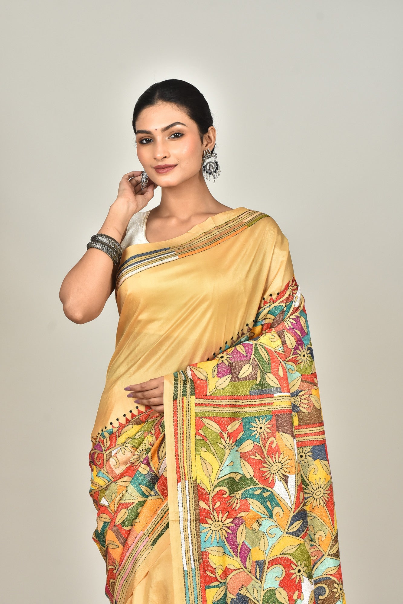 BANGALORE SILK KANTHA SAREE Thumbnail
