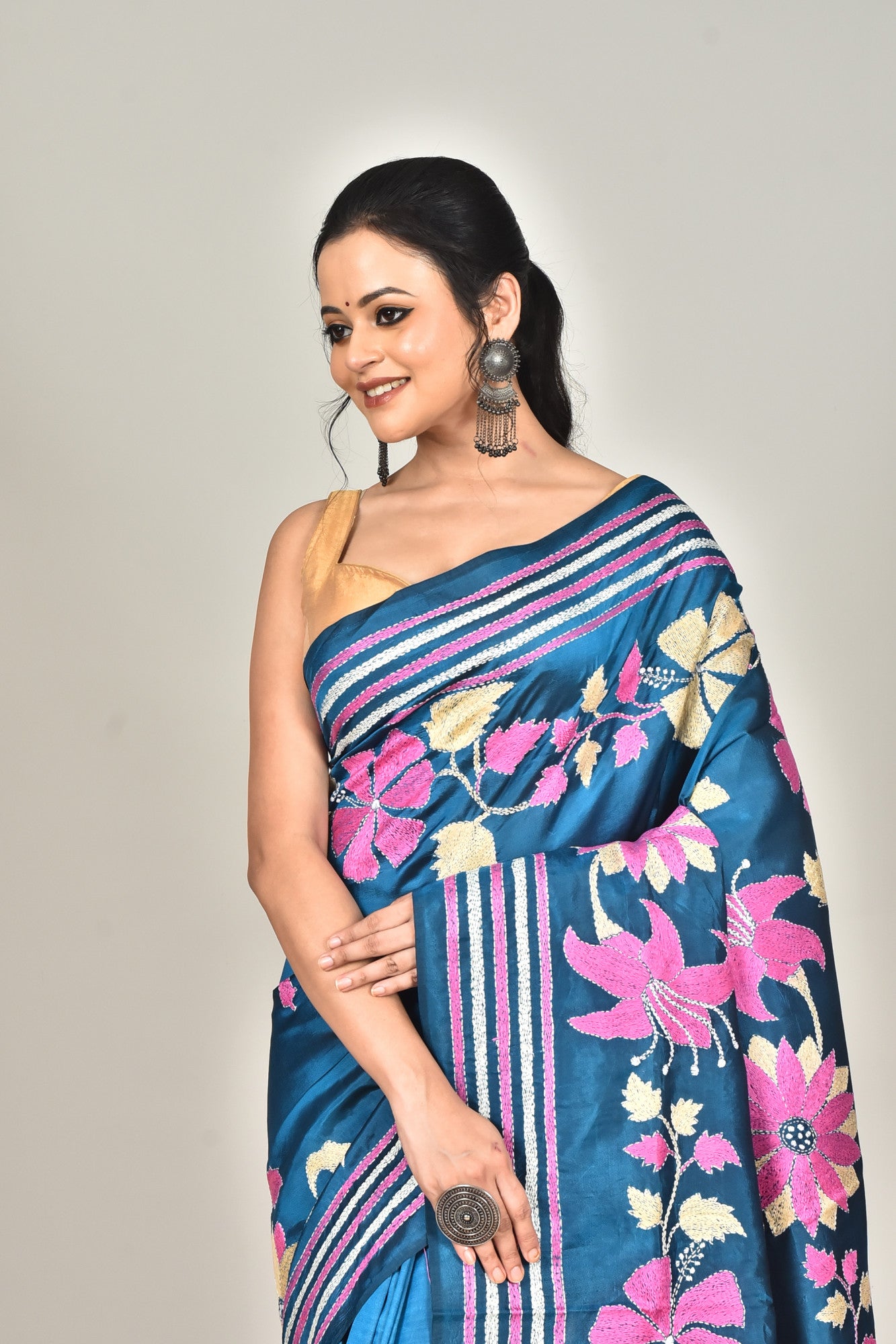 BANGALORE SILK KANTHA STITCH SAREE Thumbnail