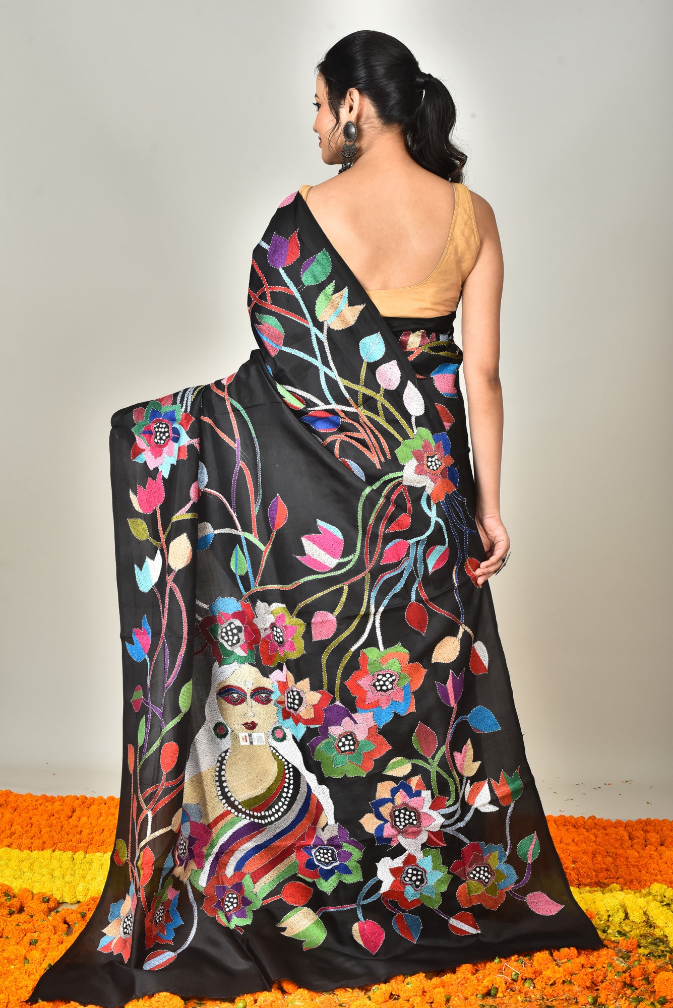 BANGALORE SILK REVERSE KANTHA SAREE Thumbnail