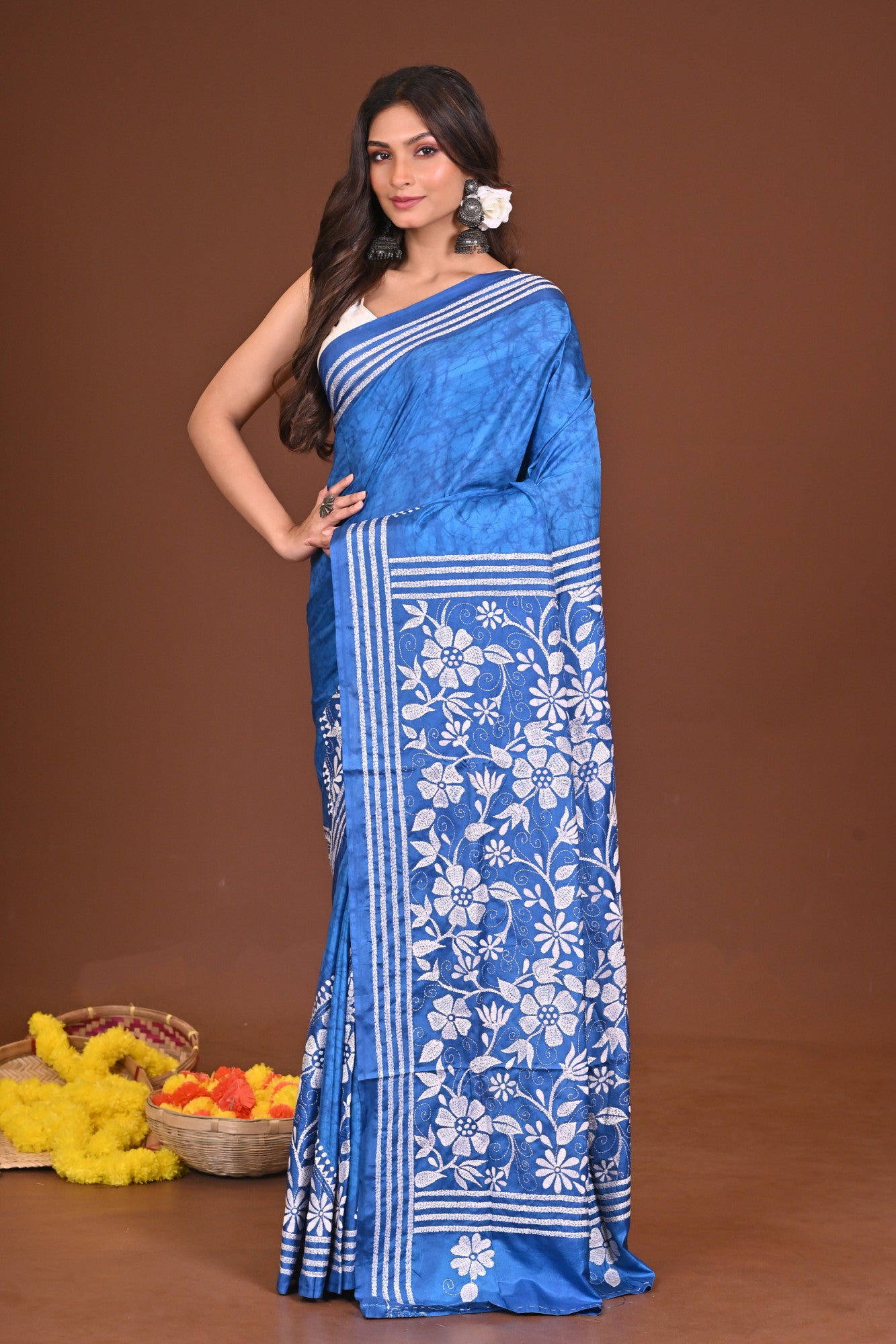 BIJOYA BLENDED SILK KANTHA SAREE Thumbnail