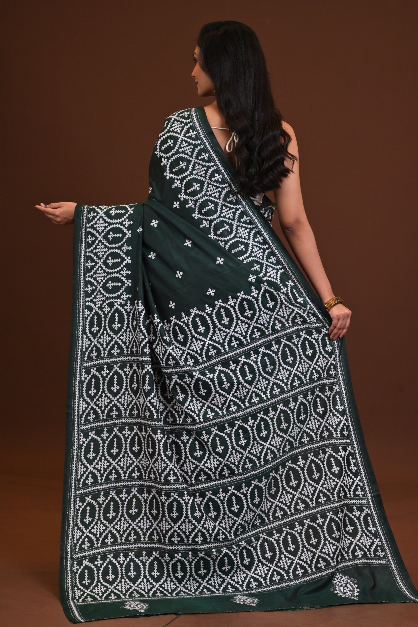 Blended Silk Kantha Saree Green Thumbnail