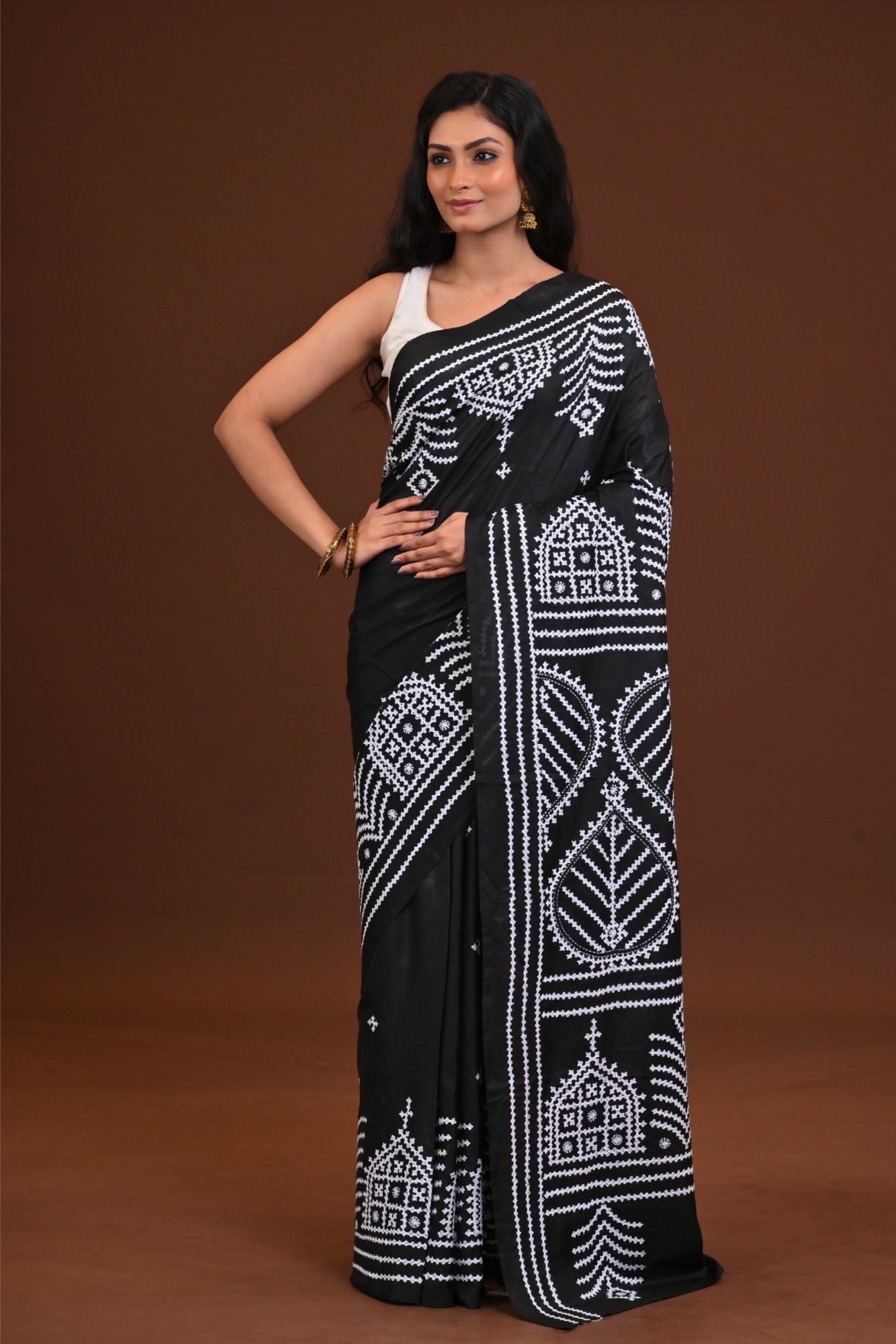 Blended Silk Kantha Stitch Saree Black Thumbnail