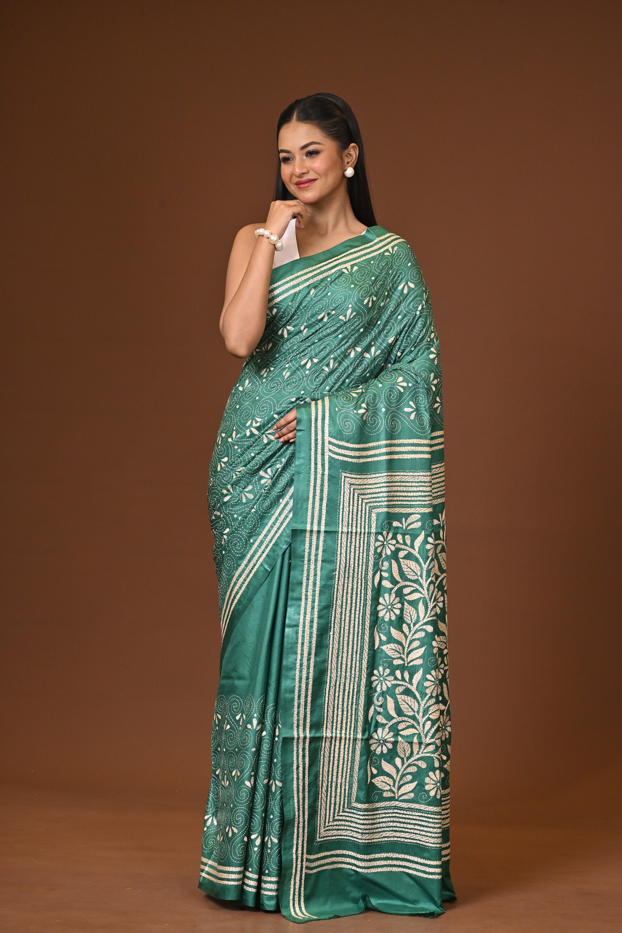 Blended Silk Kantha Stitch Saree Green Thumbnail