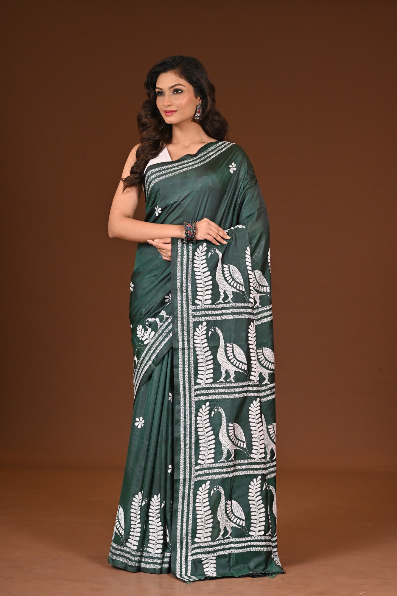 Blended Silk Kantha Stitch Saree Green Thumbnail