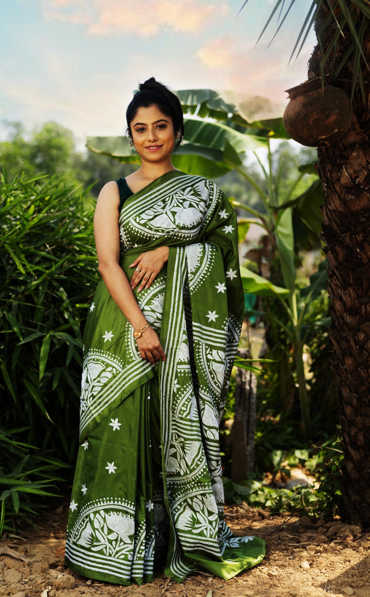 Blended Silk Kantha Stitch Saree Green Thumbnail