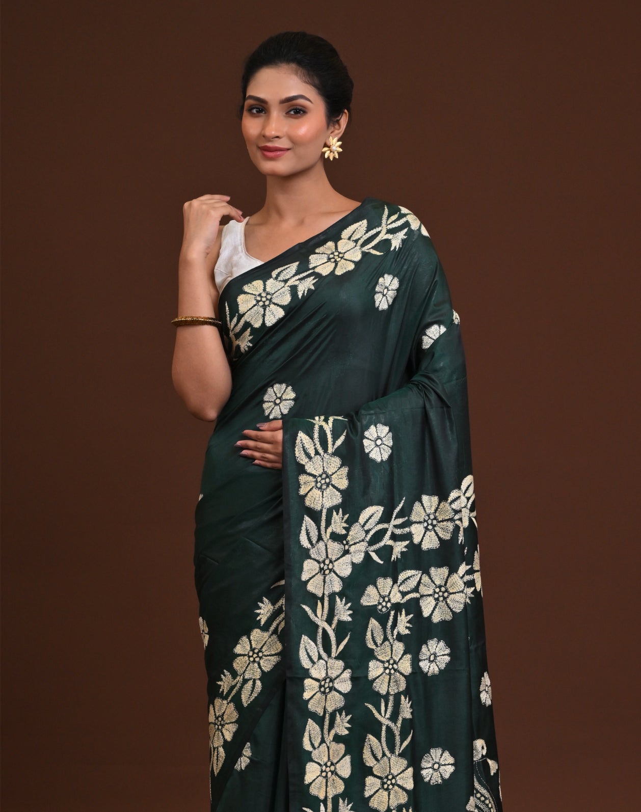 Blended Silk Kantha Stitch Saree Green Thumbnail