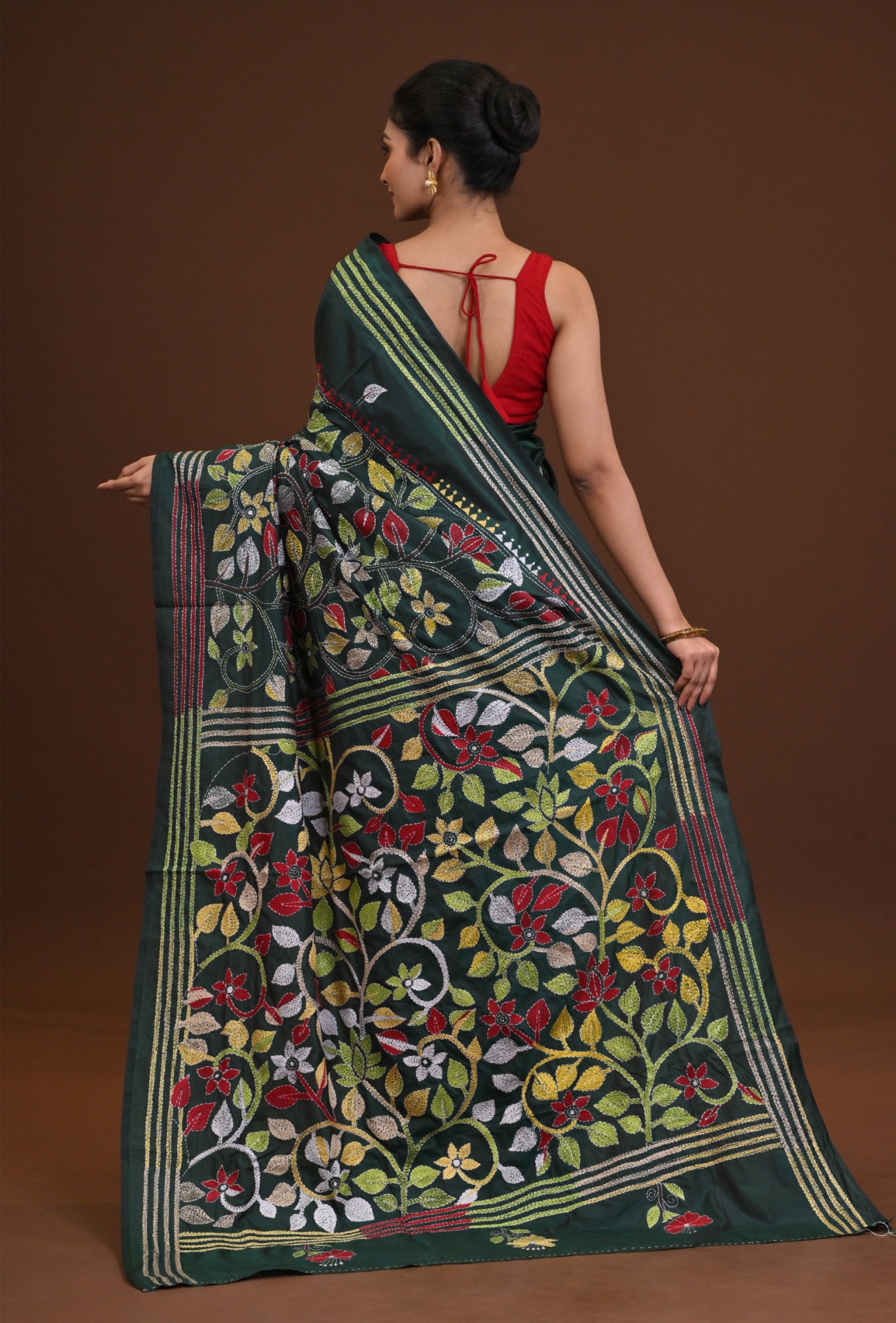 Blended Silk Kantha Stitch Saree Green Thumbnail