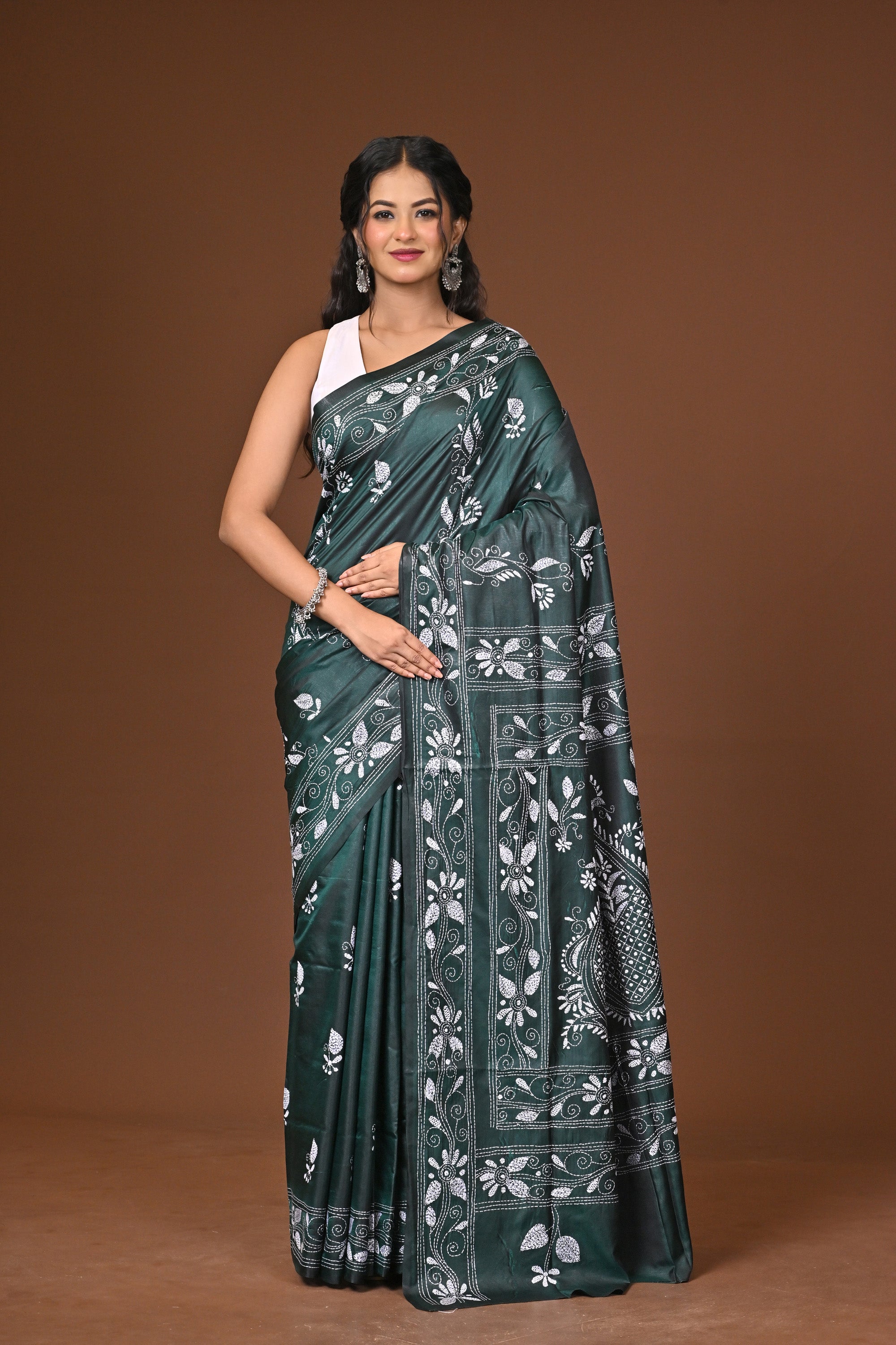Blended Silk Kantha Stitch Saree Green Thumbnail
