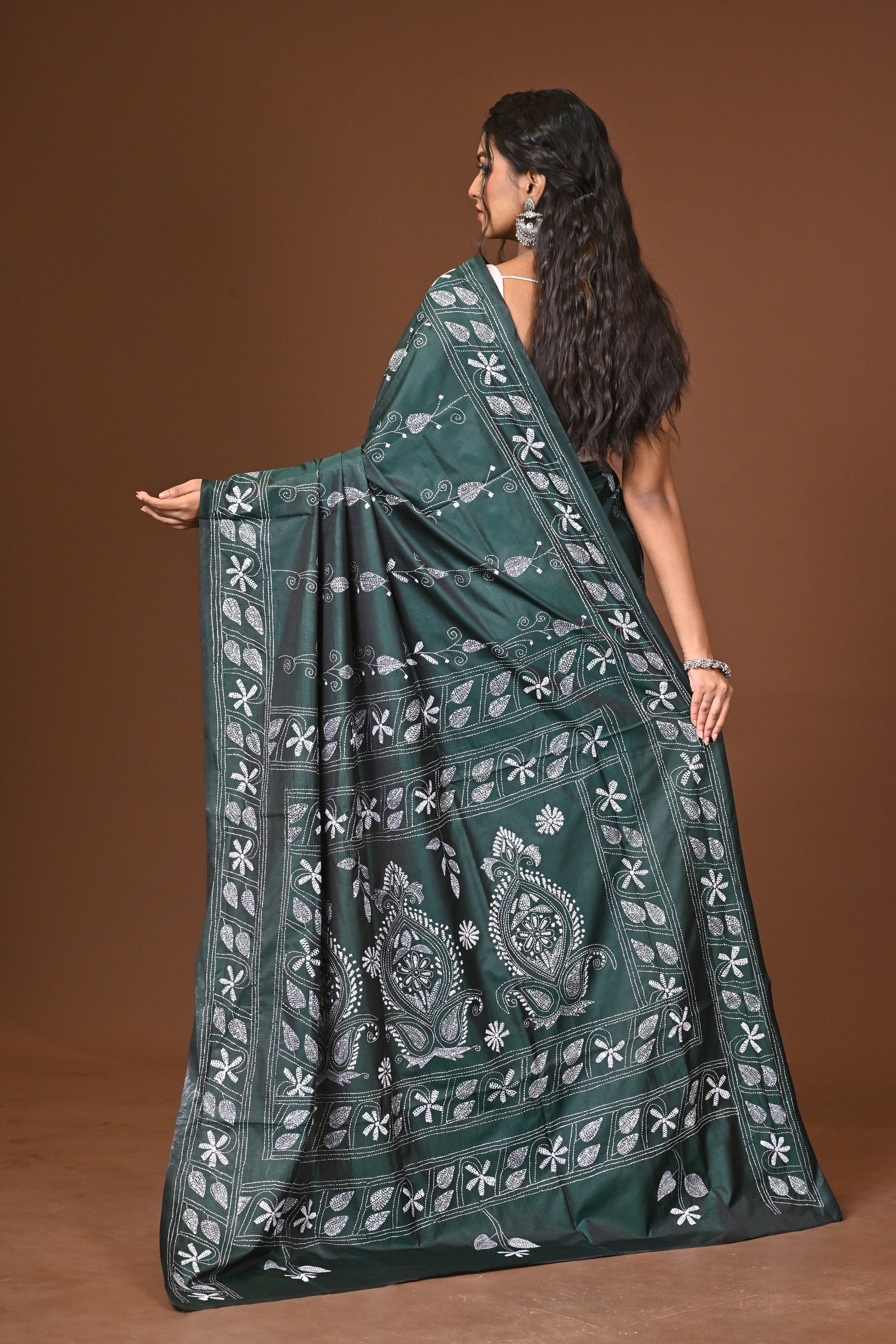 Blended Silk Kantha Stitch Saree Green Thumbnail
