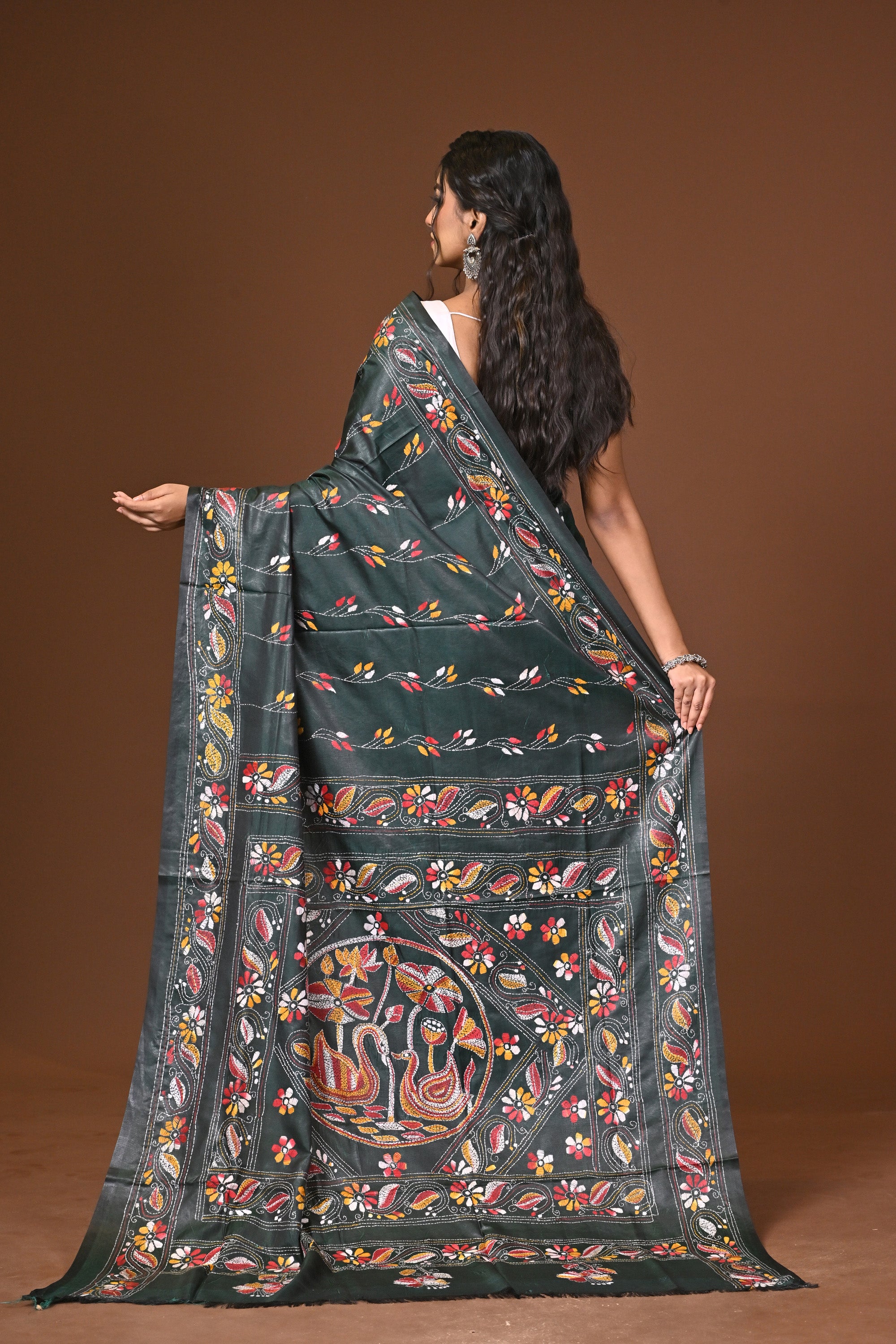 Blended Silk Kantha Stitch Saree Green Thumbnail