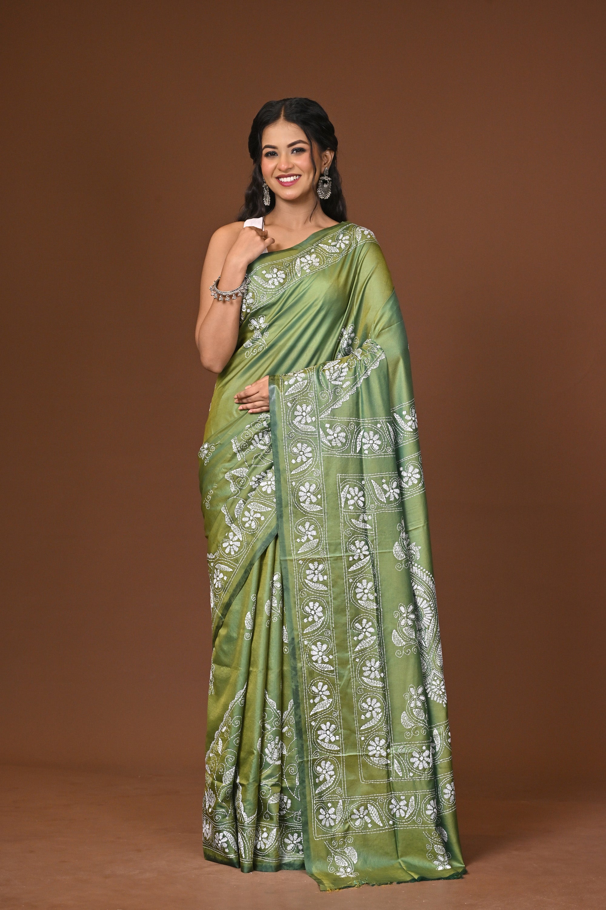 Blended Silk Kantha Stitch Saree Green Thumbnail