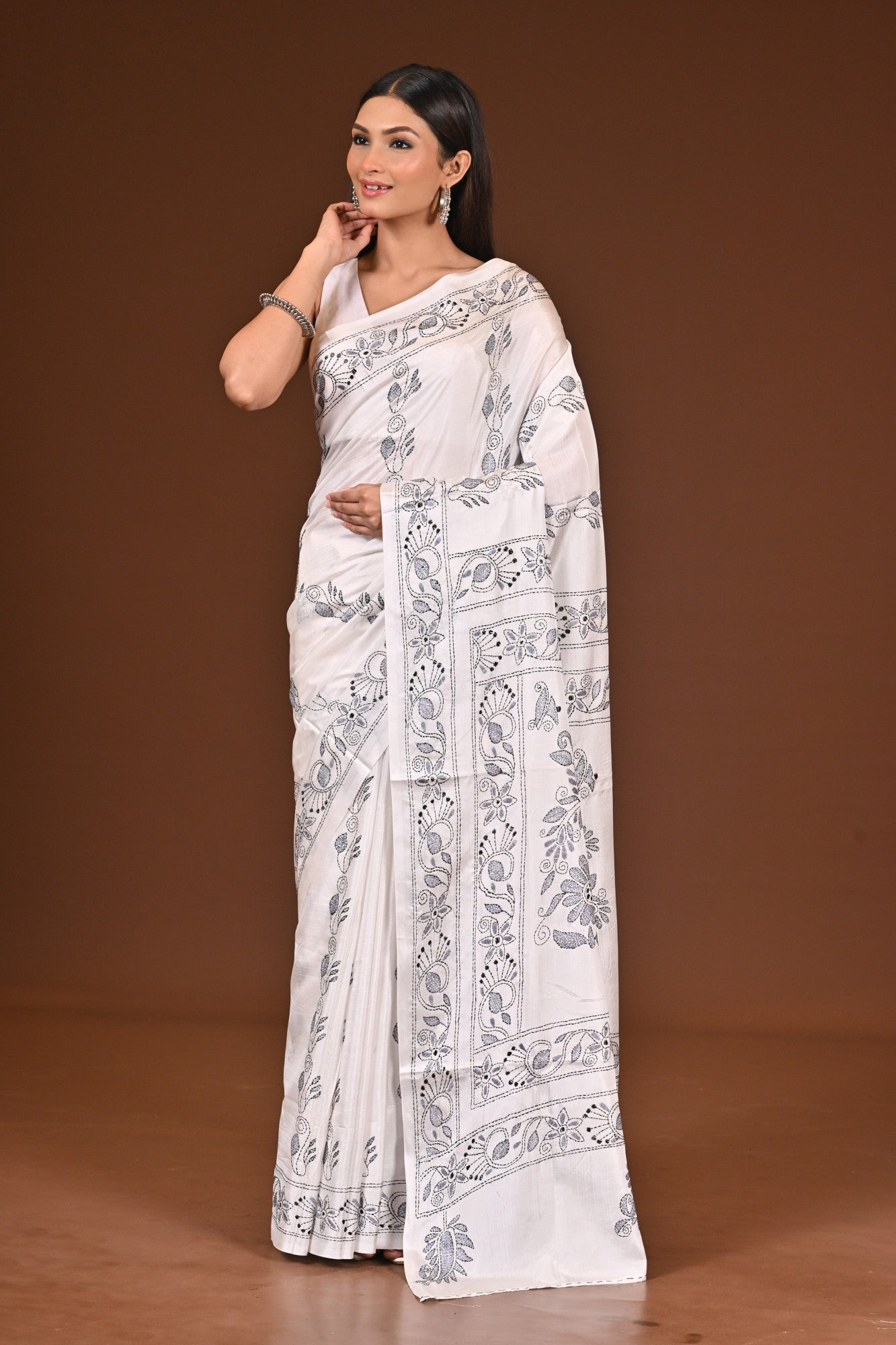 Blended Silk Kantha Stitch Saree White Thumbnail