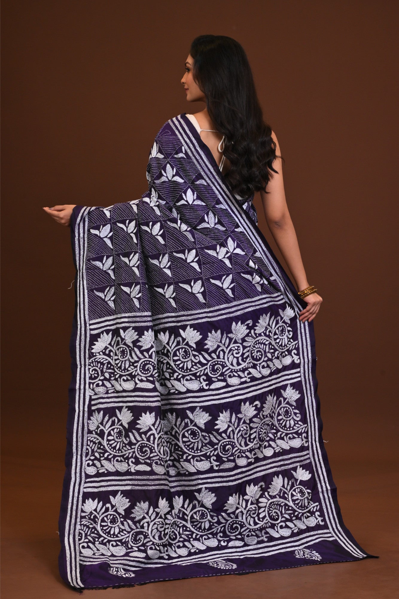 Blended Silk Kantha Stith Saree Blue Thumbnail