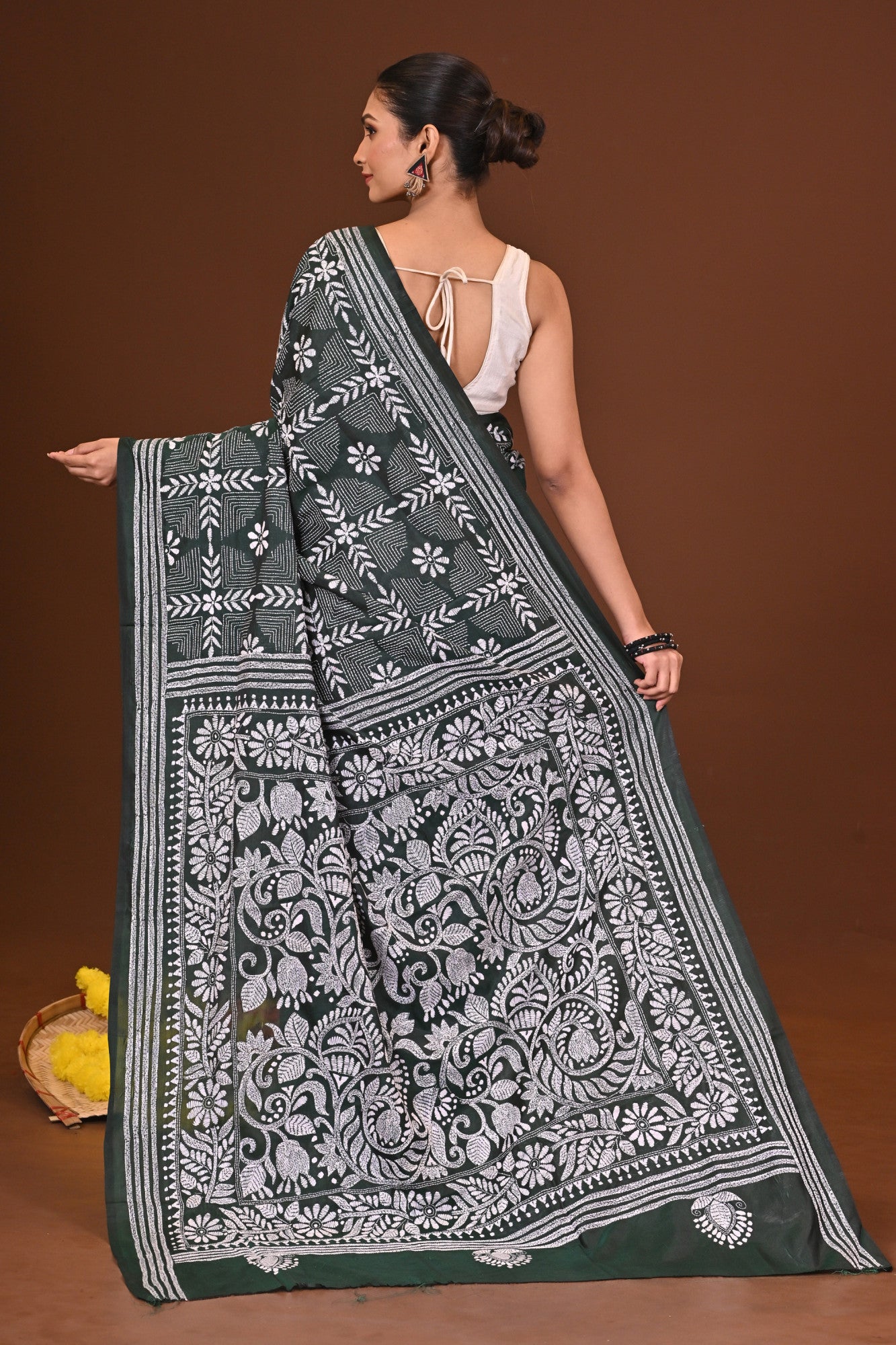 BONOLATA Blended Silk Kantha Stitch Saree Bottle Green Thumbnail