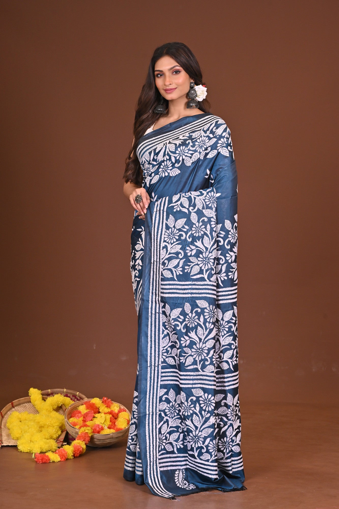 DEVOBHOOMIDOLON BLENDED SILK KANTHA SAREE Thumbnail