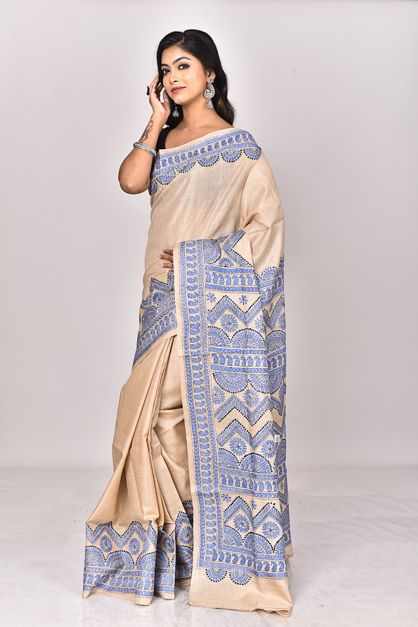 GACHI SILK KANTHA SAREE Thumbnail