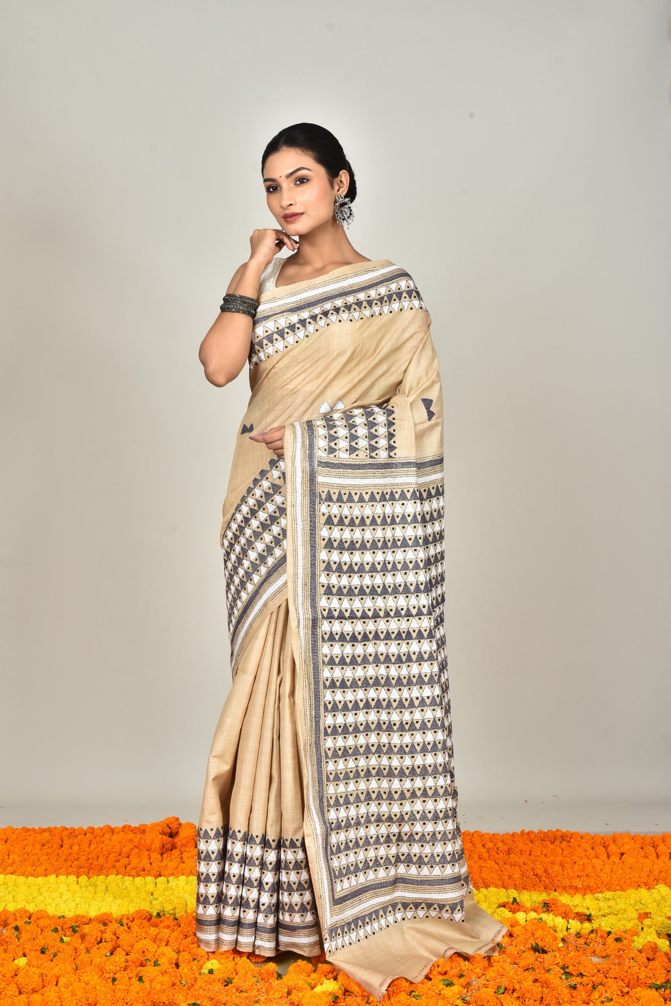 GACHI SILK KANTHA SAREE Thumbnail