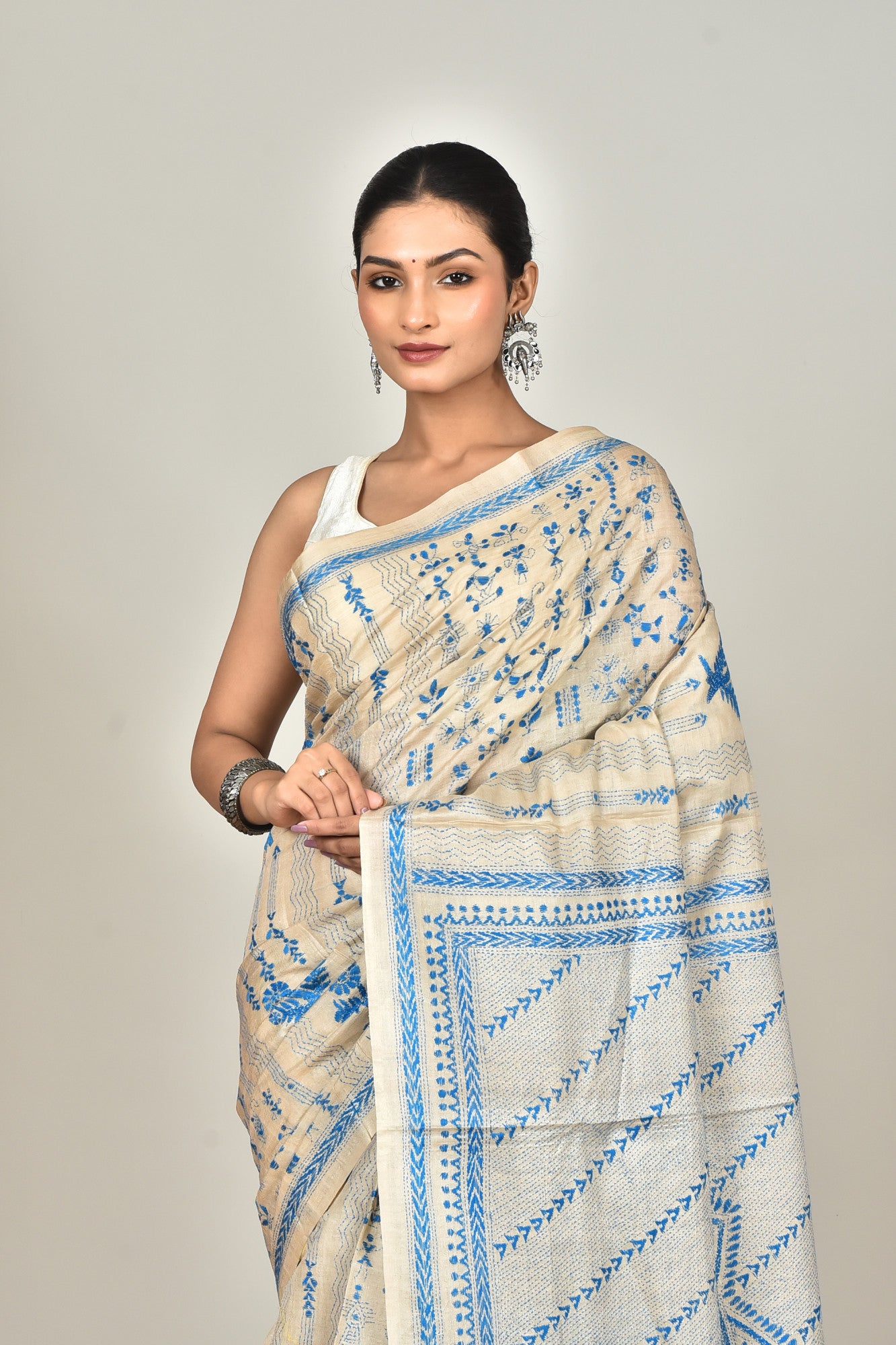 GACHI SILK KANTHA SAREE Thumbnail