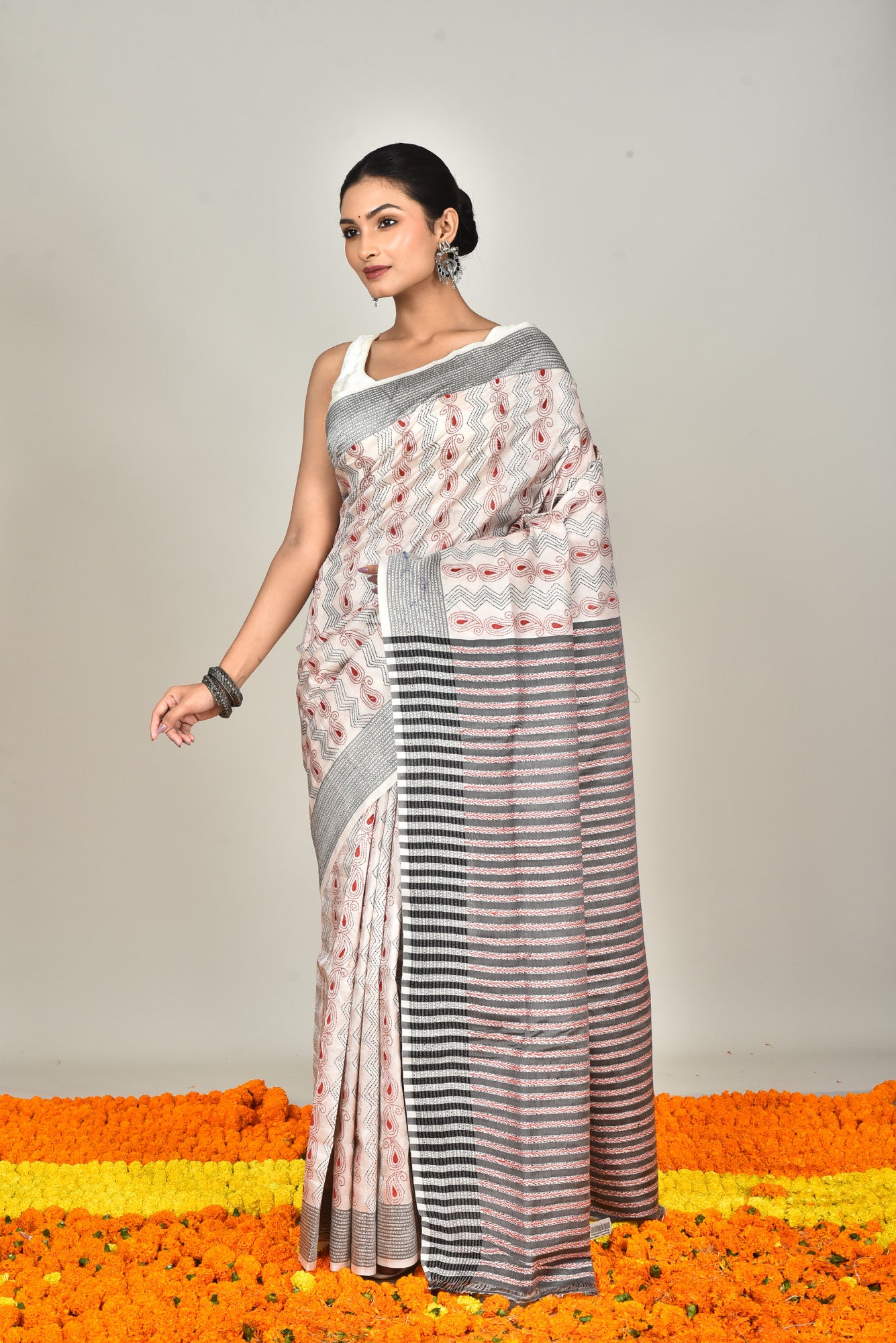 JALCHURI SILK KANTHA SAREE Thumbnail