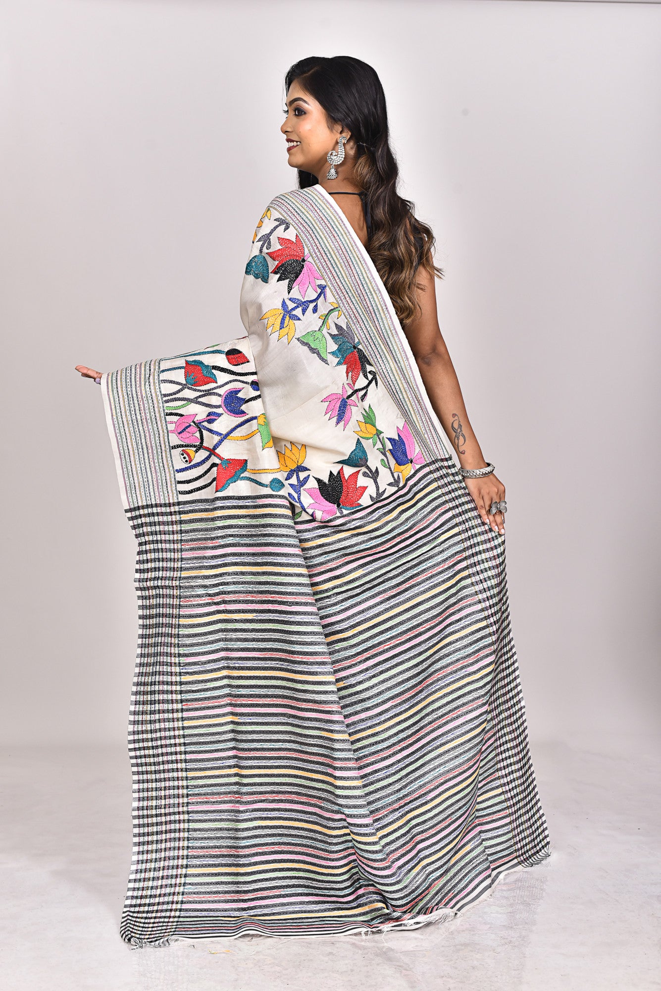 JALCHURI SILK KANTHA SAREE Thumbnail