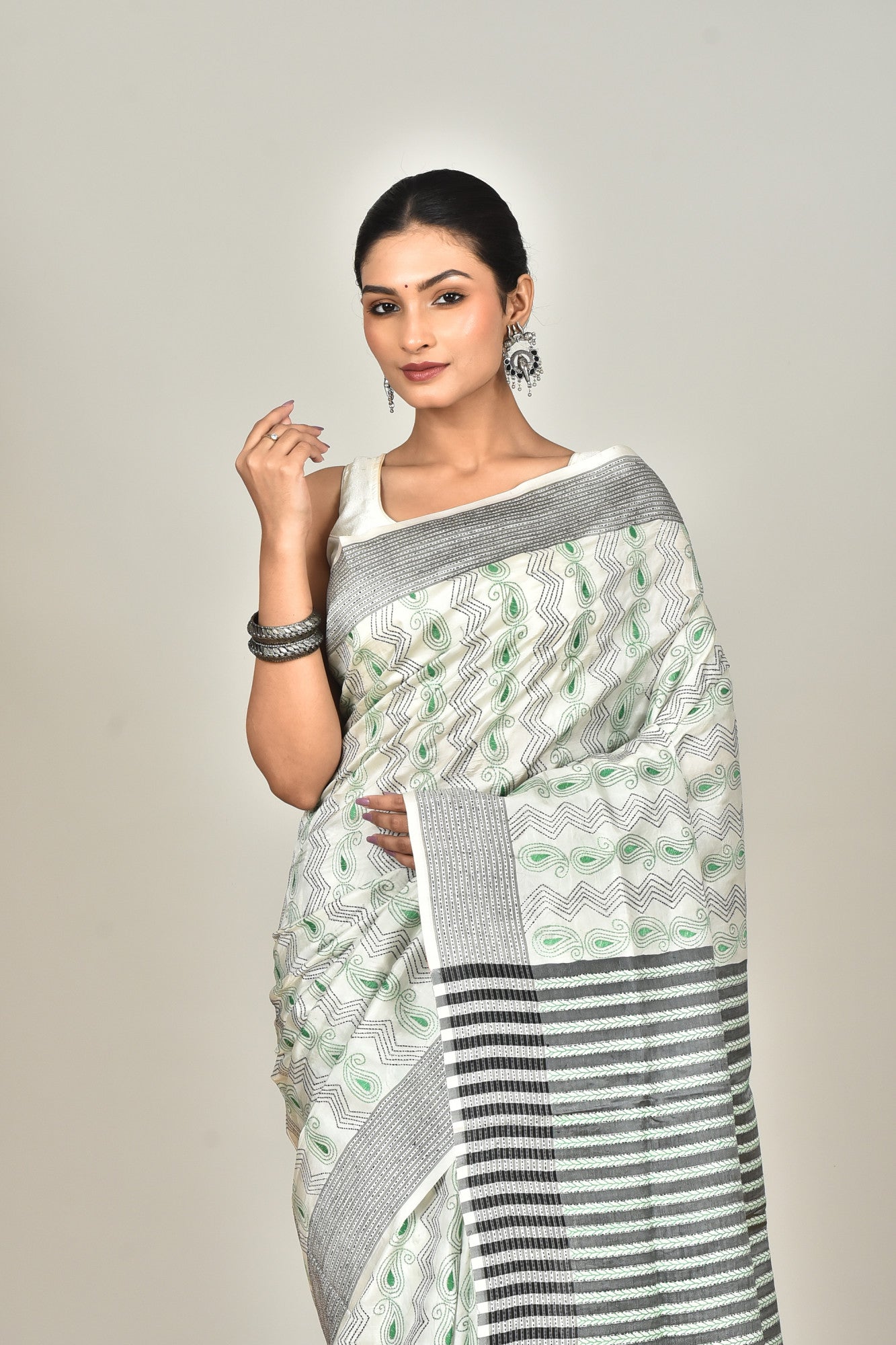 JALCHURI VORAT SILK KANTHA SAREE Thumbnail