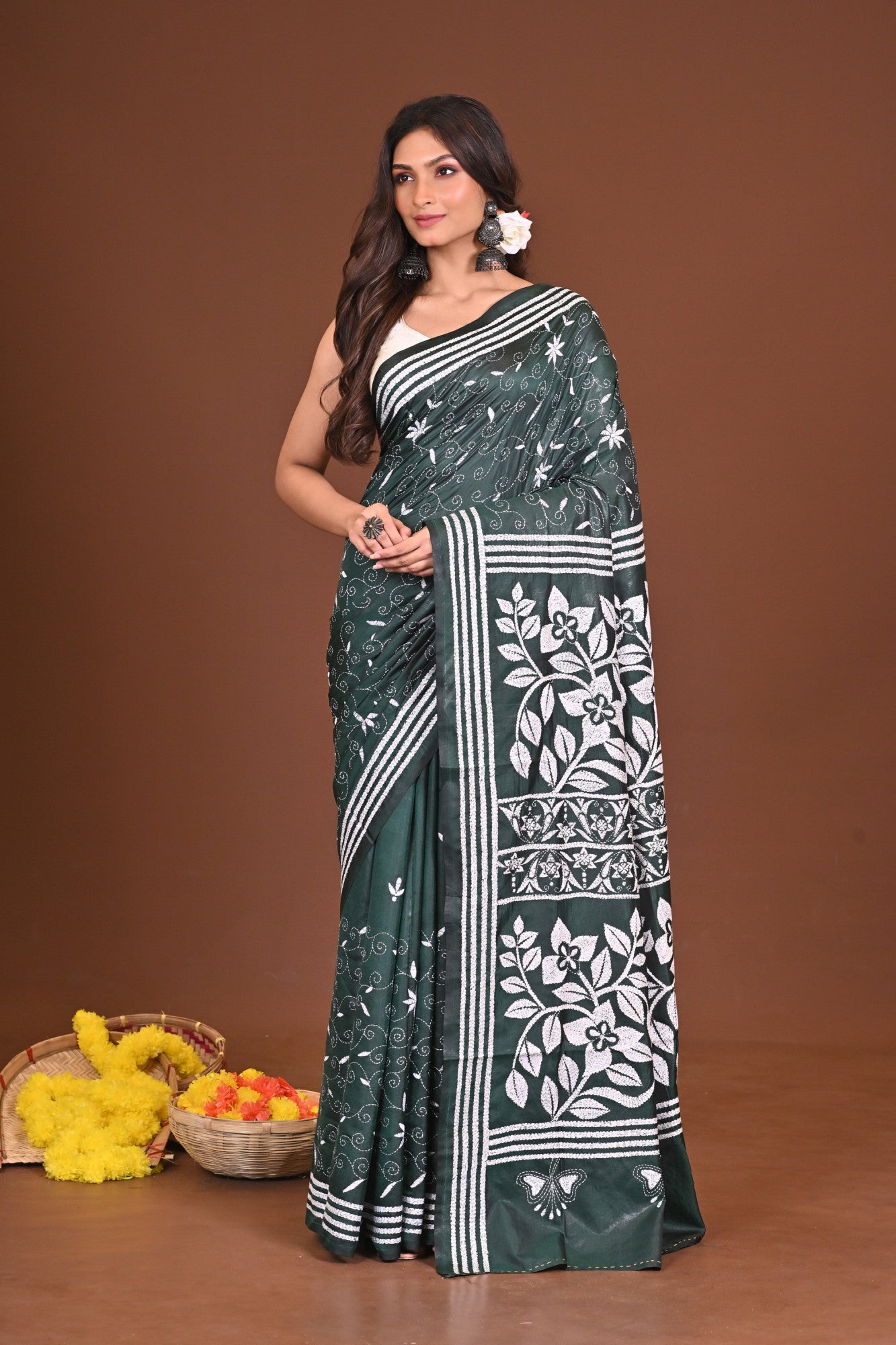 KRISHTIKOMOL BLENDED SILK KANTHA SAREE Thumbnail
