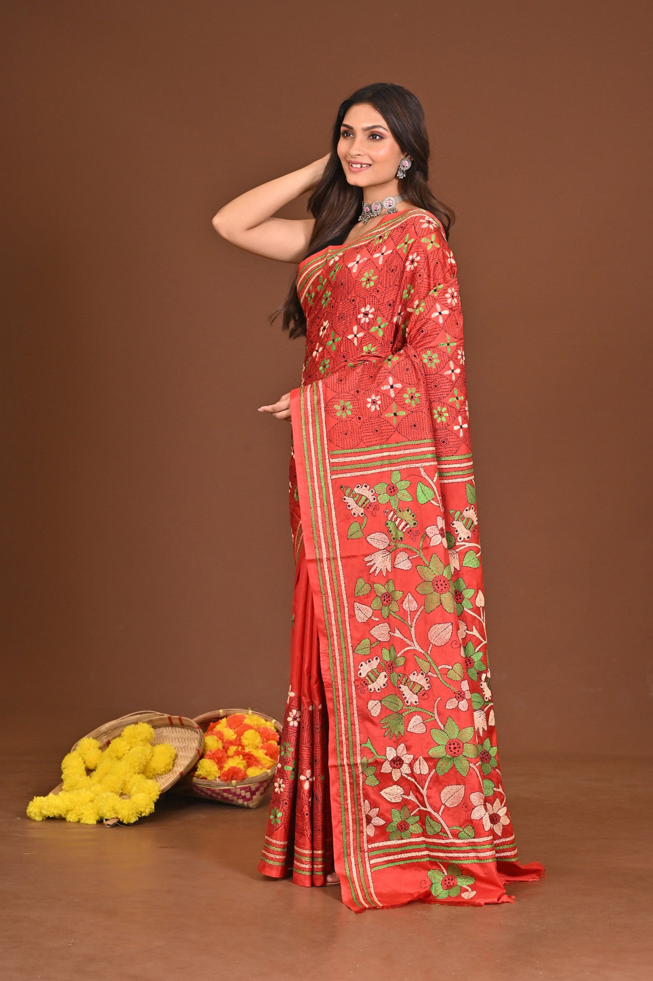 MAHISHASURAMARDINI BLENDED SILK KANTHA SAREE Thumbnail