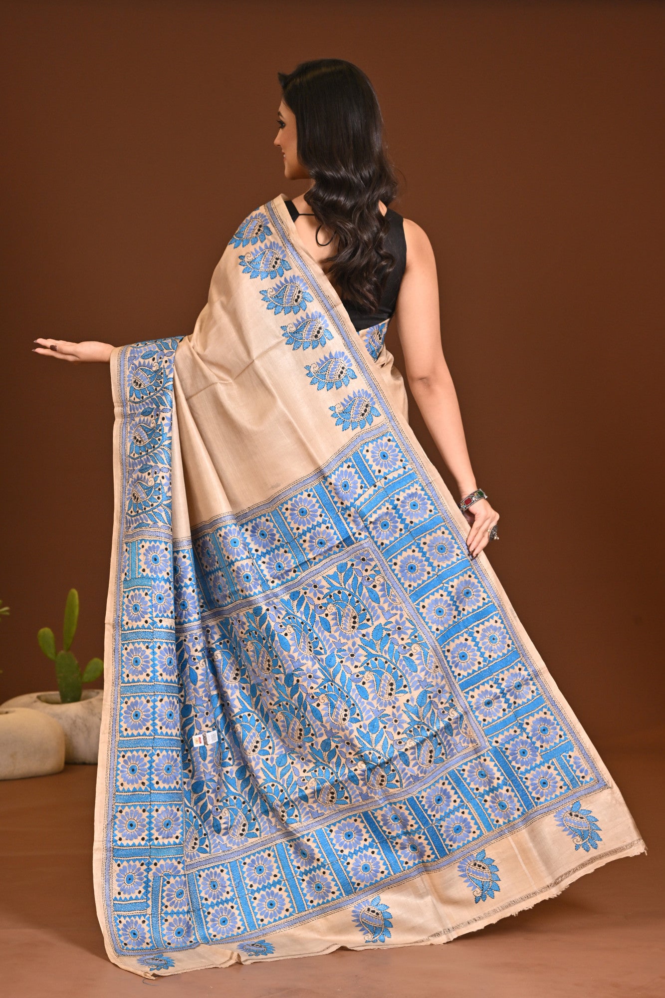 PURE SILK KANTHA SAREE Thumbnail