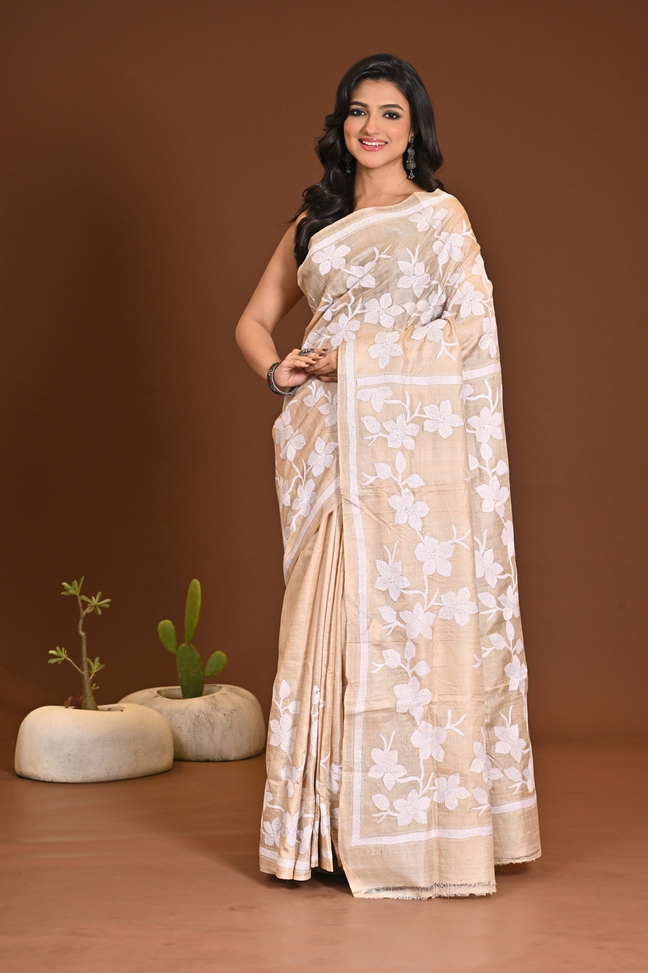 PURE SILK KANTHA SAREE Thumbnail