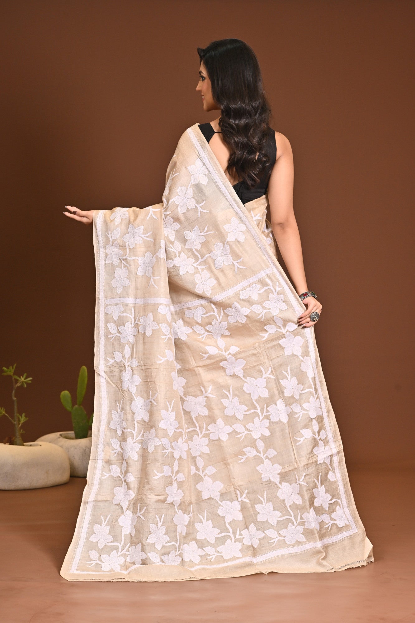 PURE SILK KANTHA SAREE Thumbnail