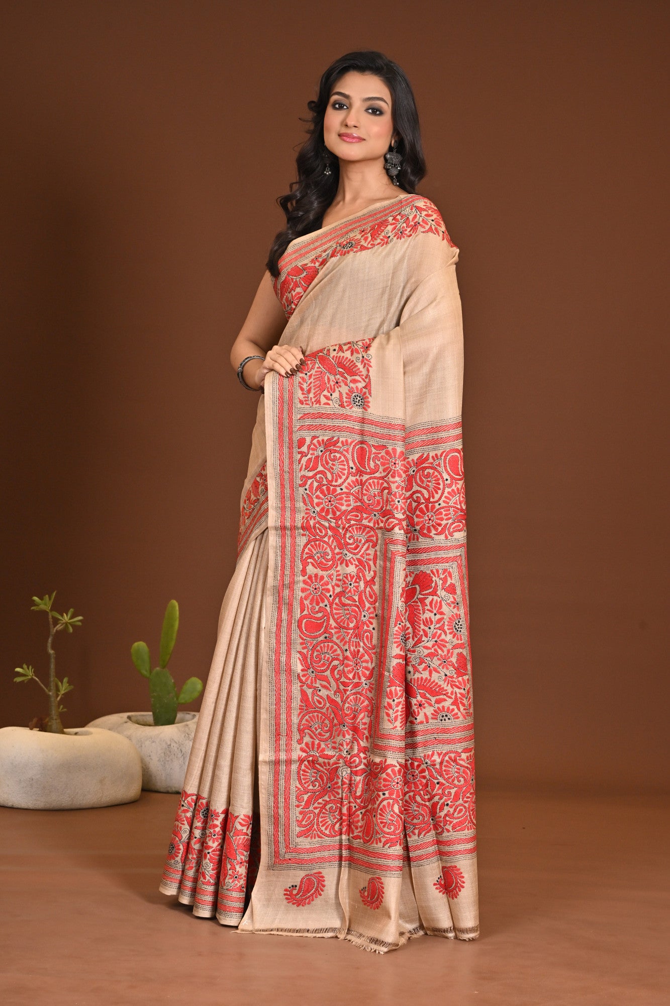 PURE SILK KANTHA SAREE Thumbnail
