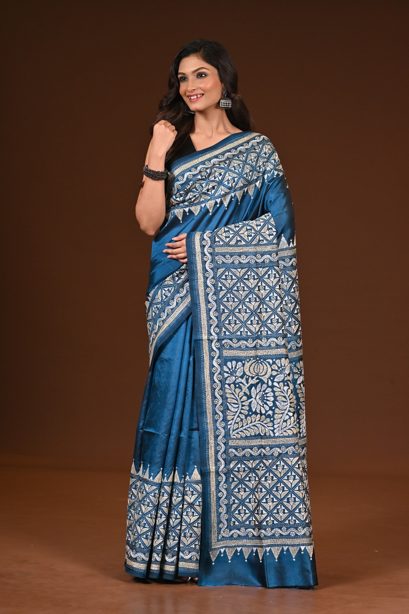 PURE SILK KANTHA SAREE Thumbnail