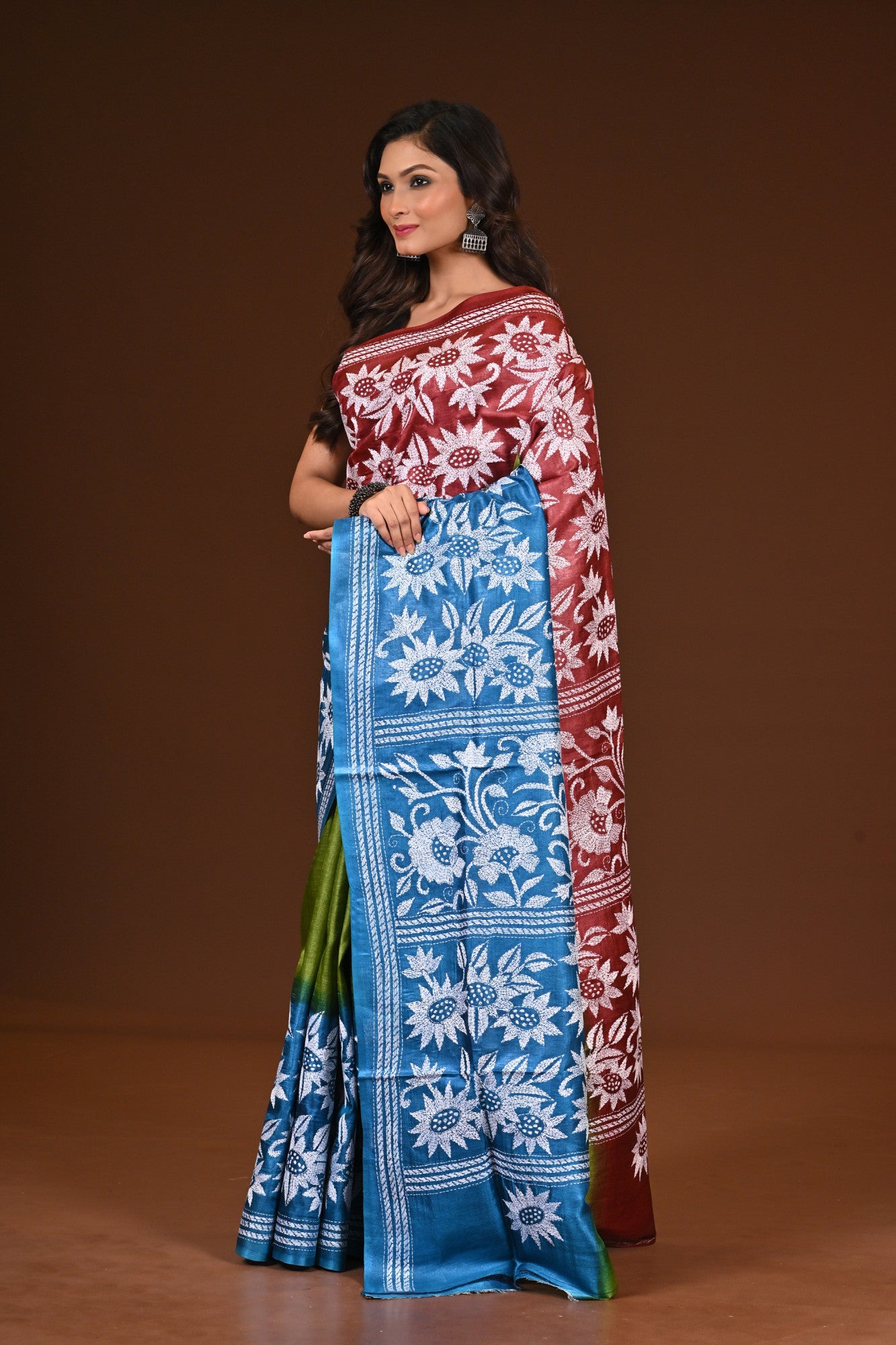 PURE SILK KANTHA SAREE Thumbnail