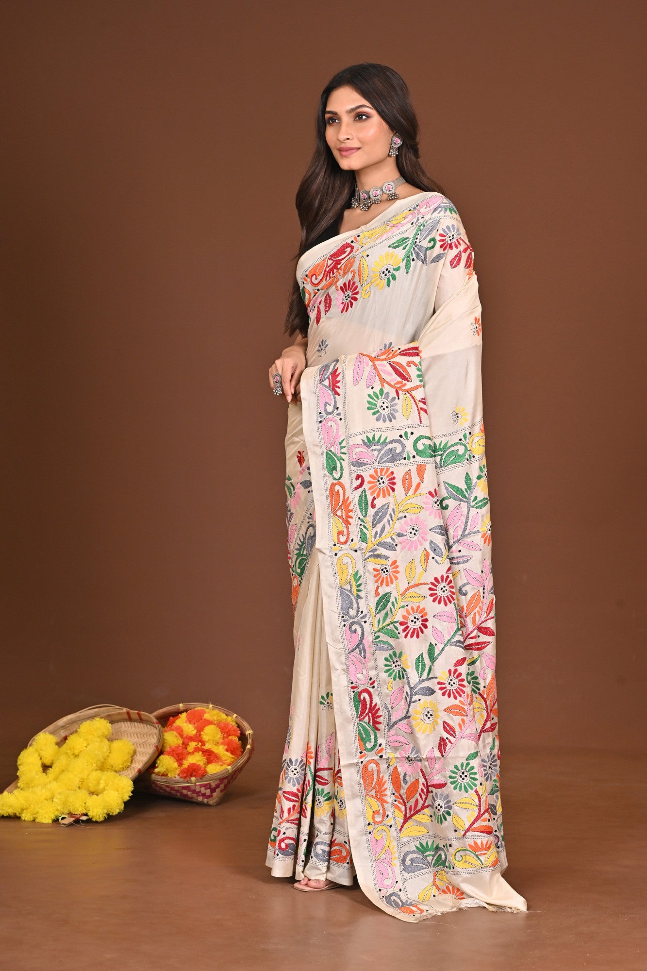 RAJESHWARI BLENDED SILK KANTHA SAREE Thumbnail