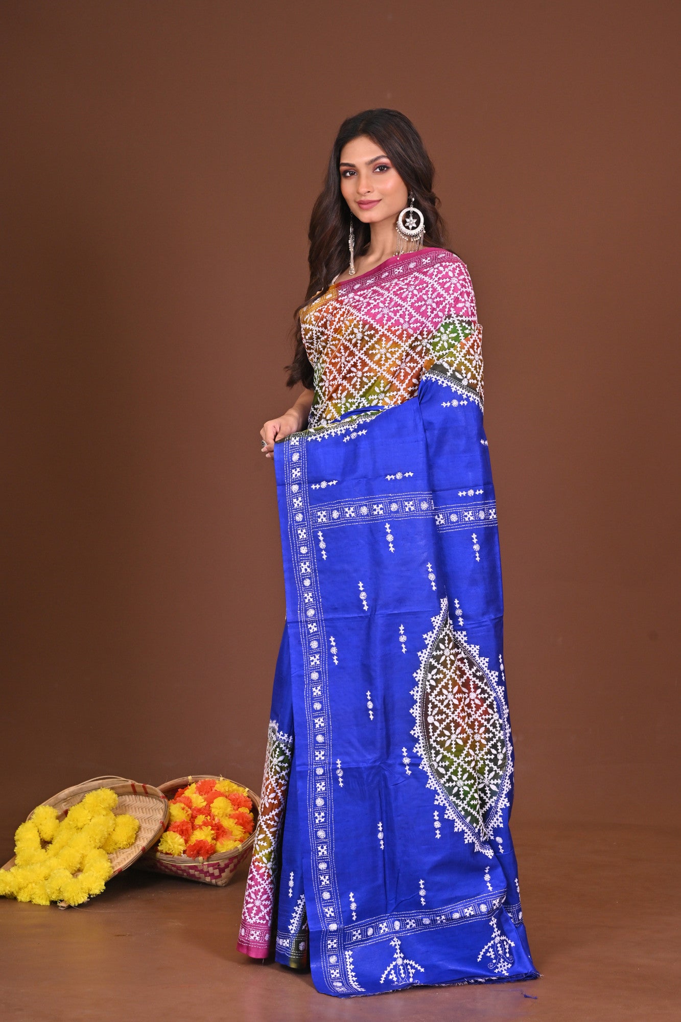 RONGINRUPKATHA GACHI SILK KANTHA SAREE Thumbnail