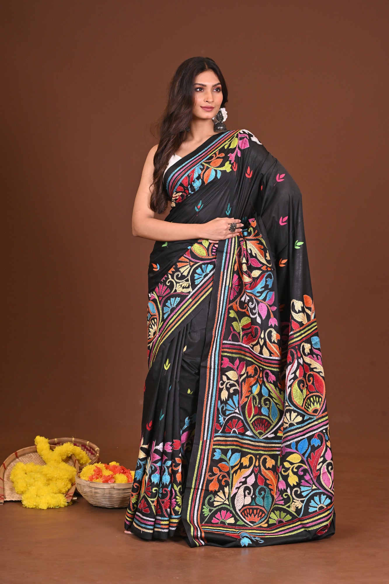 ROUDRORAJANI BLENDED SILK KANTHA SAREE Thumbnail
