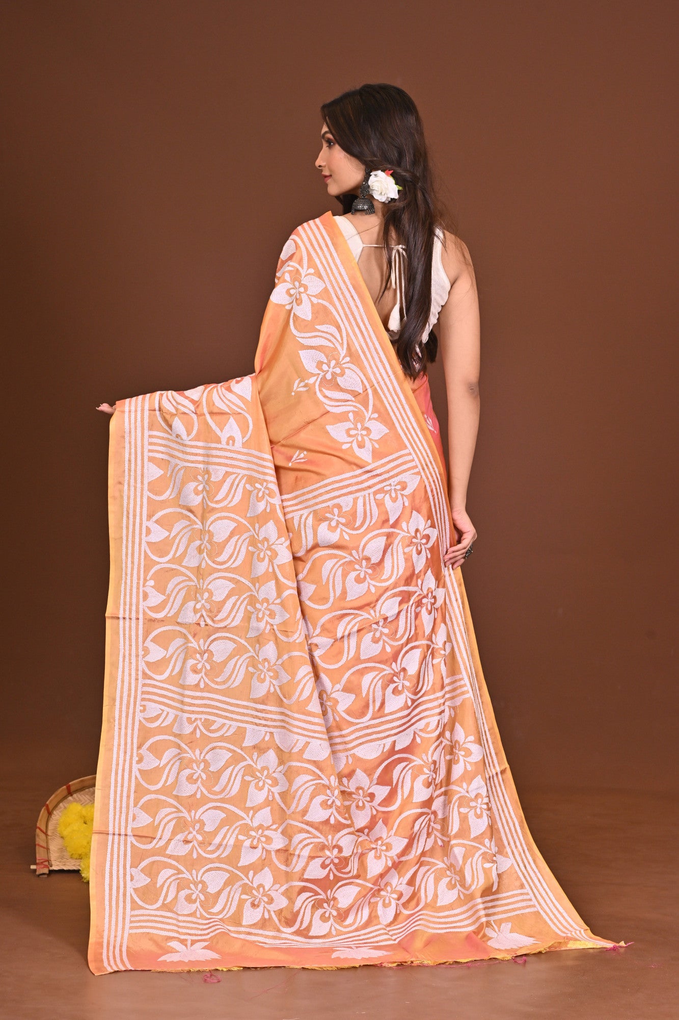 SHARODKOMOLIKA BLENDED SILK KANTHA SAREE Thumbnail