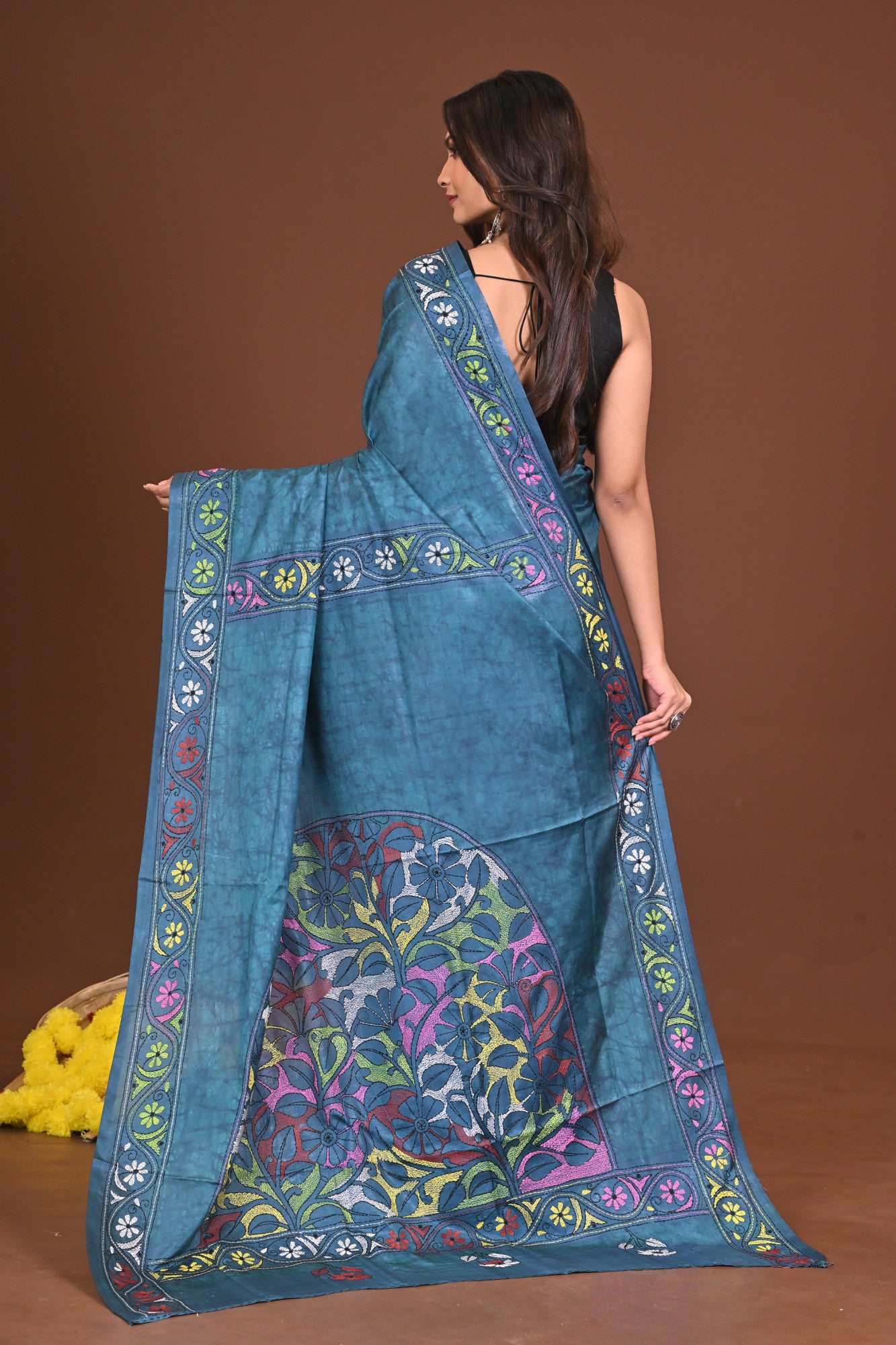SHYAMALINI BLENDED SILK KANTHA SAREE Thumbnail