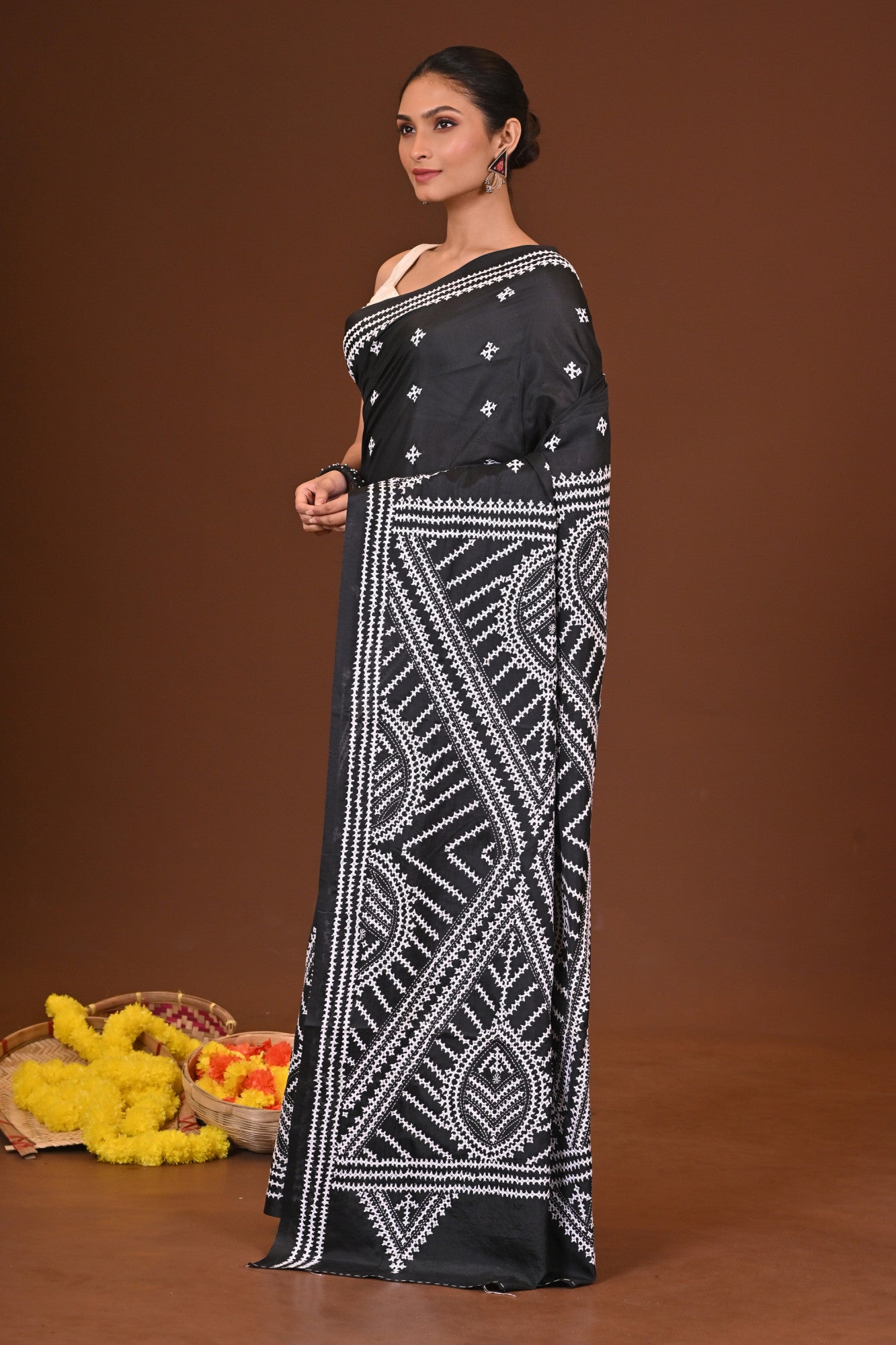 SHYAMASOBHA BLENDED SILK KANTHA SAREE Thumbnail