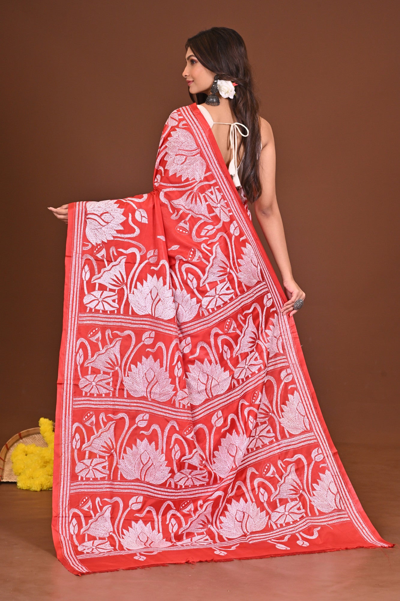 TEJTARANGINI BLENDED SILK KANTHA SAREE Thumbnail