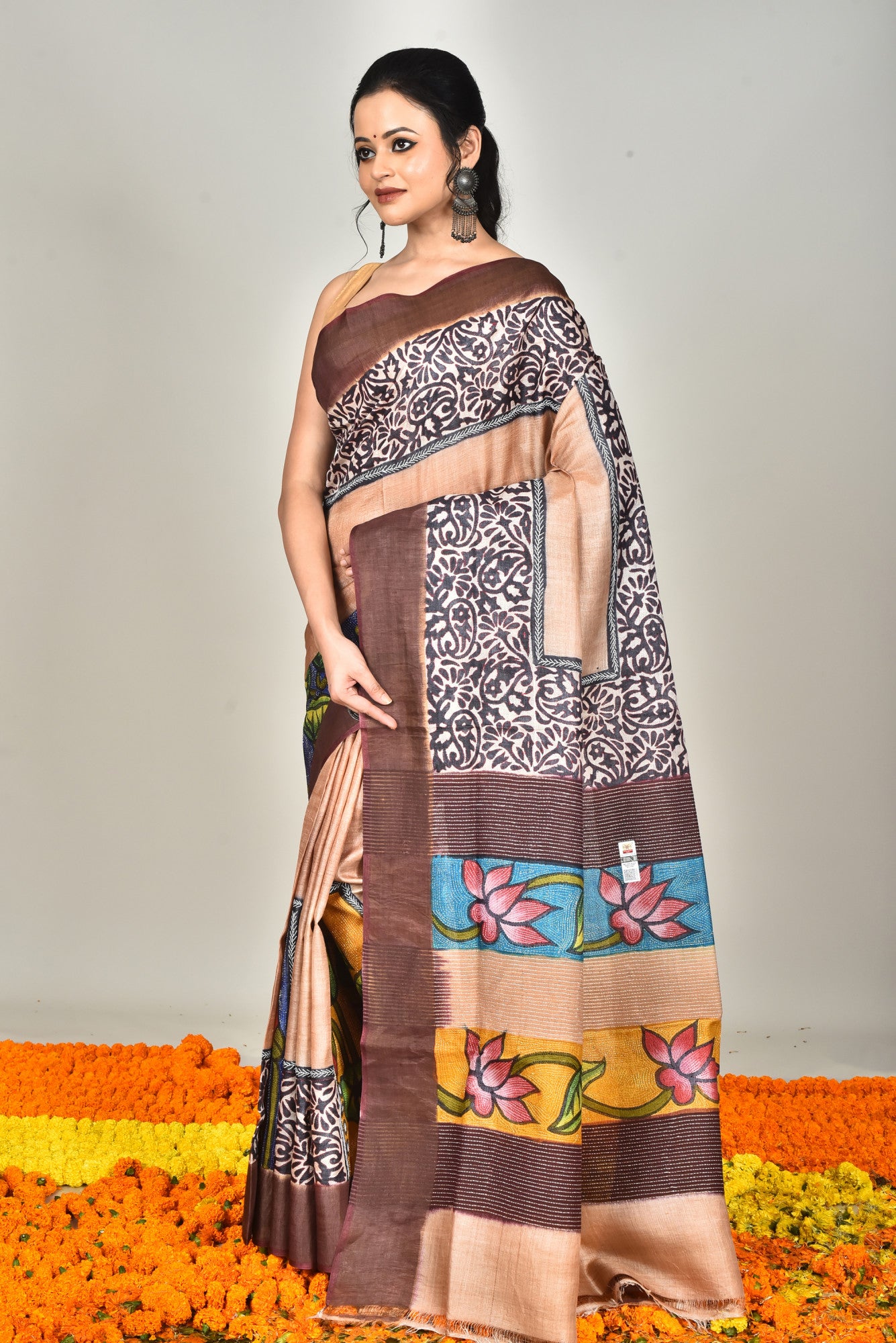TUSSAR BLOCK HANDPRINT SAREE Thumbnail