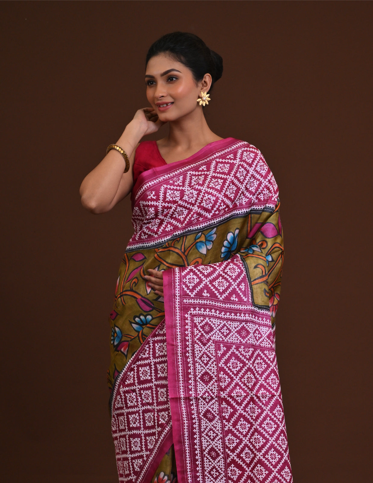 Tussar Dye Body Hand Print Saree Thumbnail