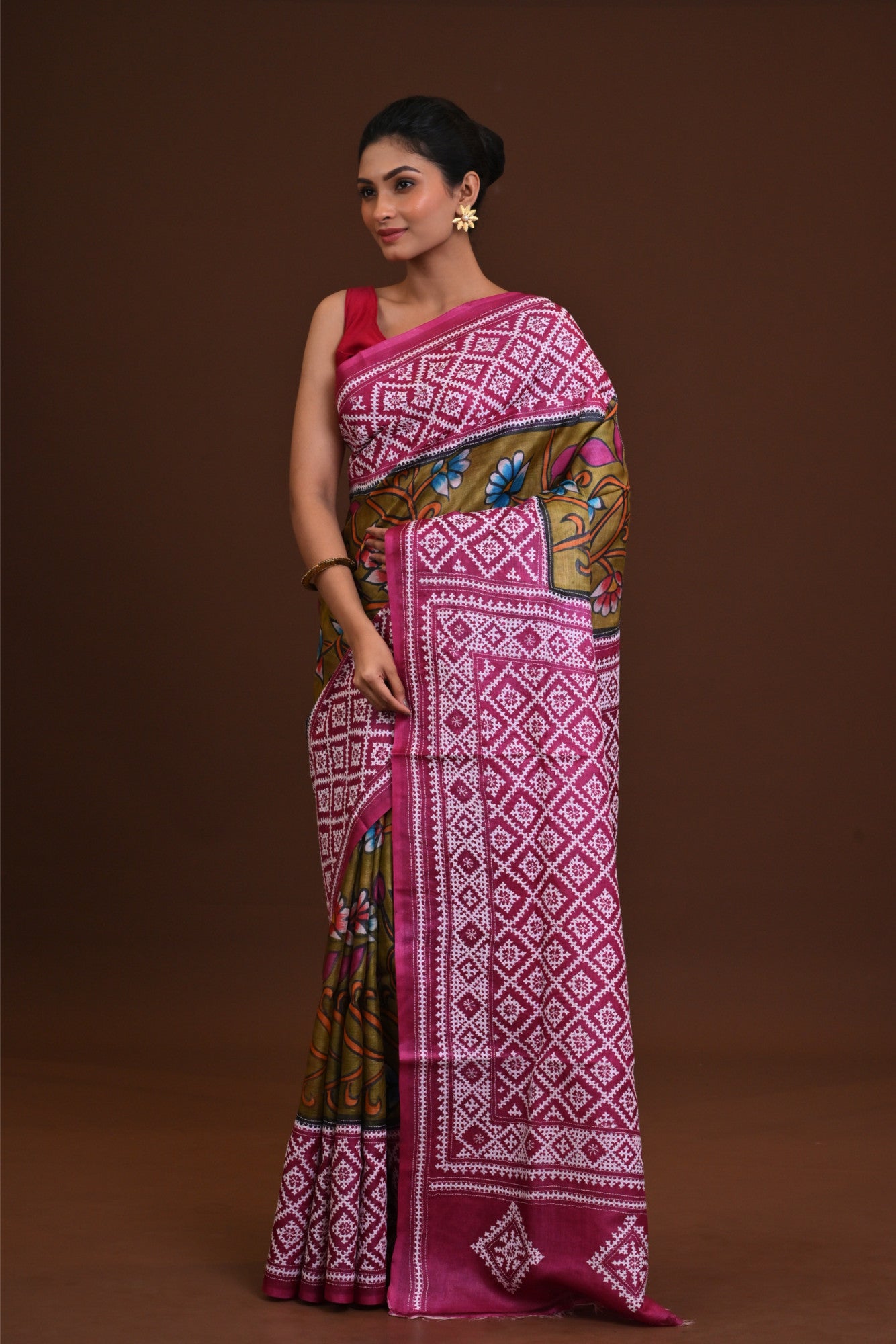 Tussar Dye Body Hand Print Saree Thumbnail